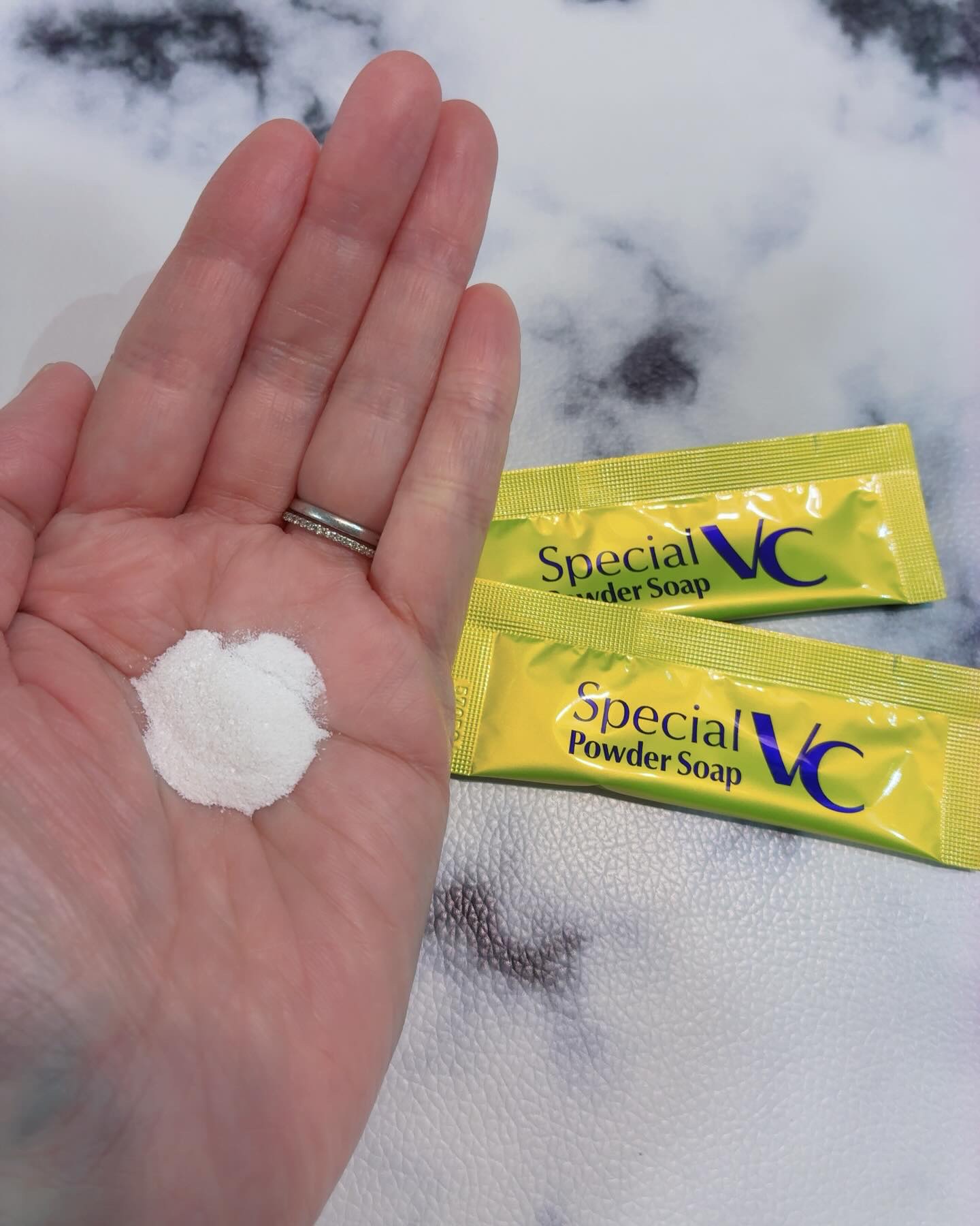 スペシャルパウダーソープＶＣ/Cure/洗顔パウダーを使ったクチコミ（2枚目）