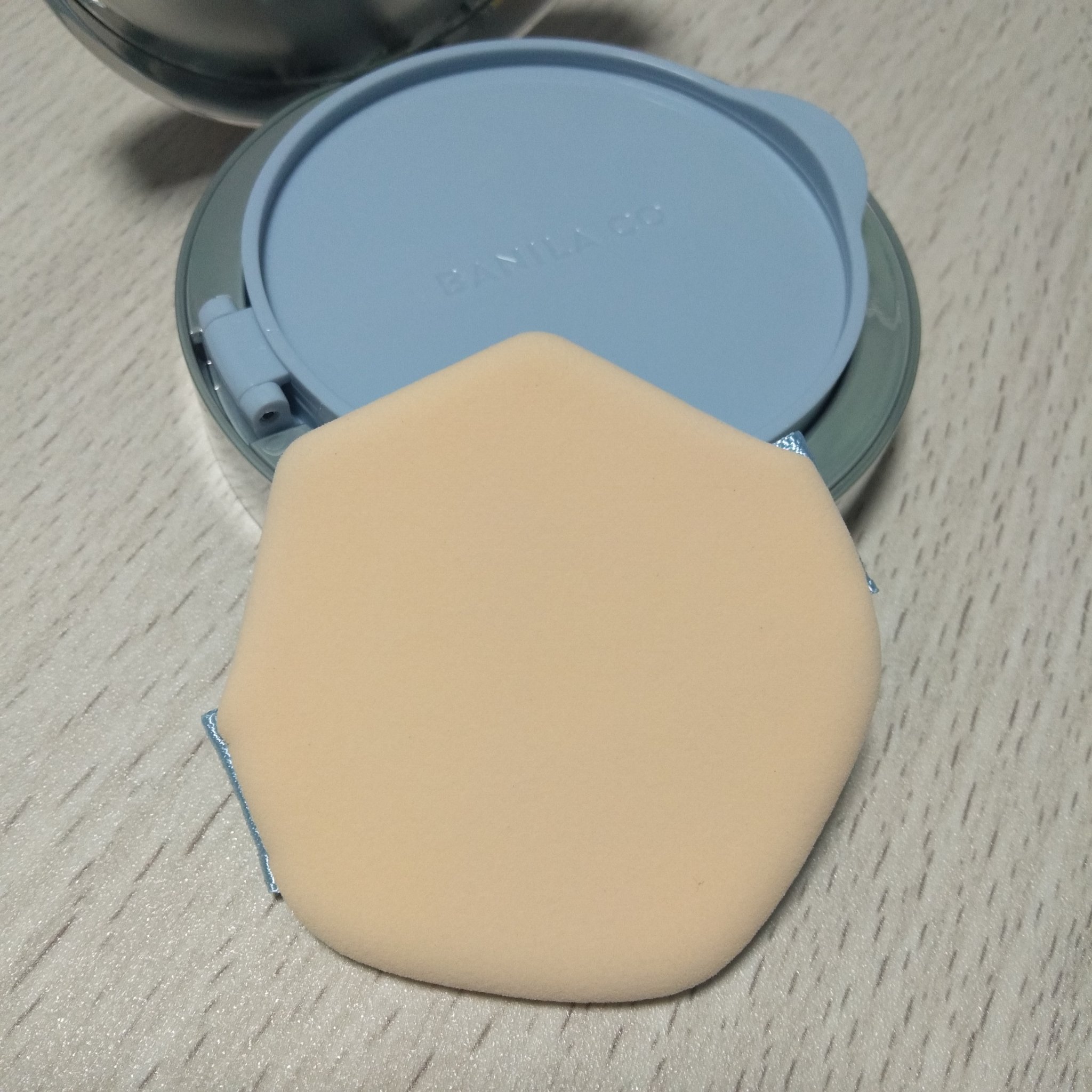 カバーリシャス アルティメット ホワイトクッション/BANILA CO/クッションファンデーションを使ったクチコミ（3枚目）