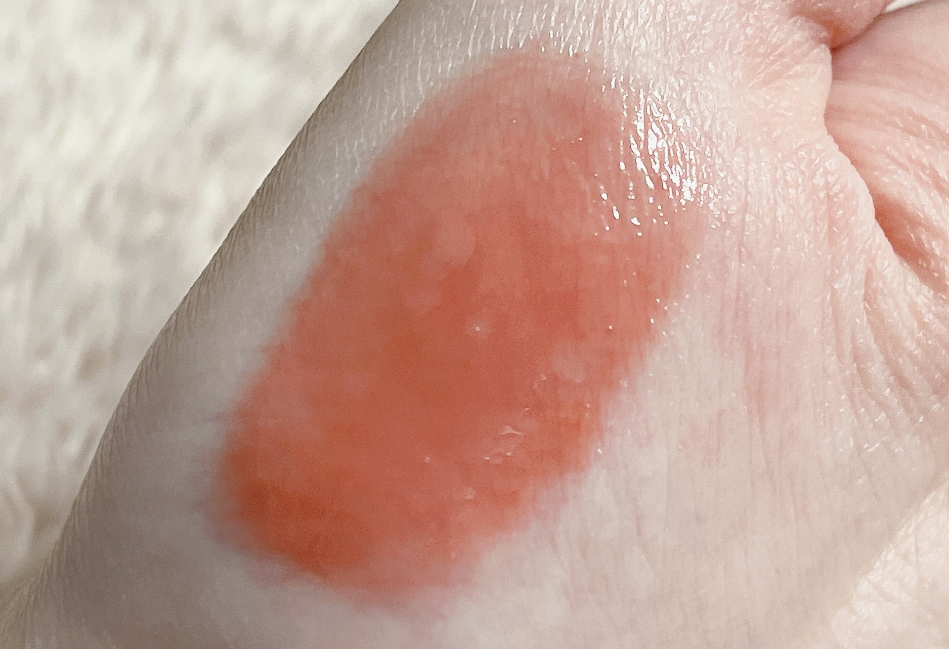 デューステインシアーリップグロス/Milk Touch/リップグロスを使ったクチコミ（2枚目）