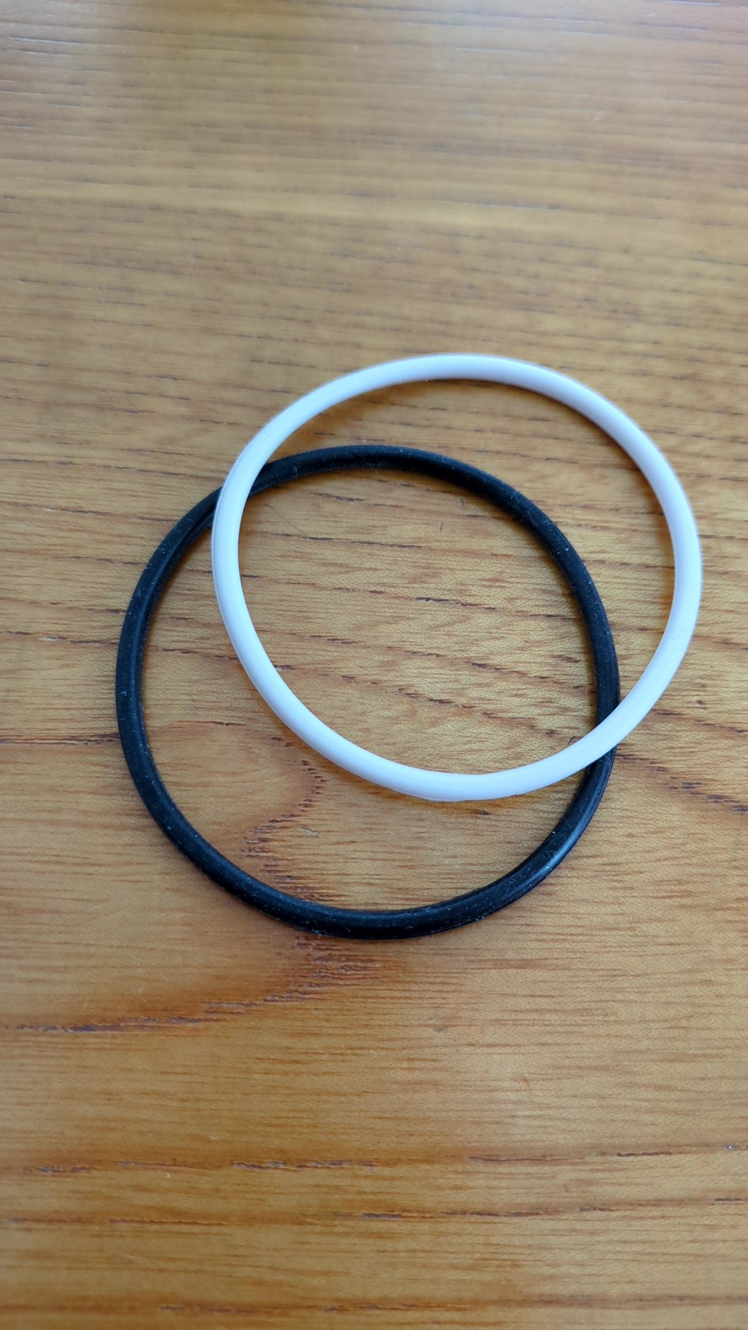 シリコンリングゴム5P/セリア/ヘアアクセサリーを使ったクチコミ（1枚目）