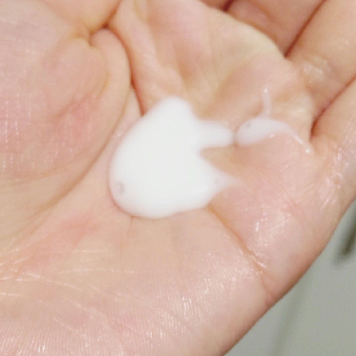 アクア チャージ 薬用 セラム エッセンス/ESTEE LAUDER/美容液を使ったクチコミ(2枚目)