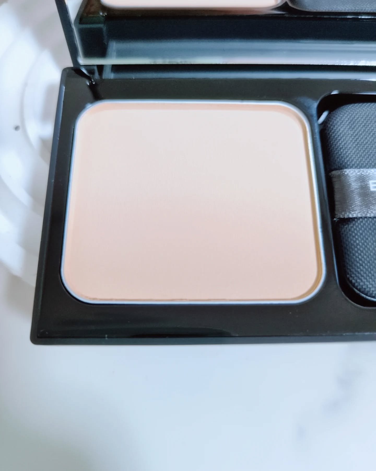 パウダリーファンデーション レジェンダリー グロウ/ブリリアージュ/パウダーファンデーションを使ったクチコミ（3枚目）