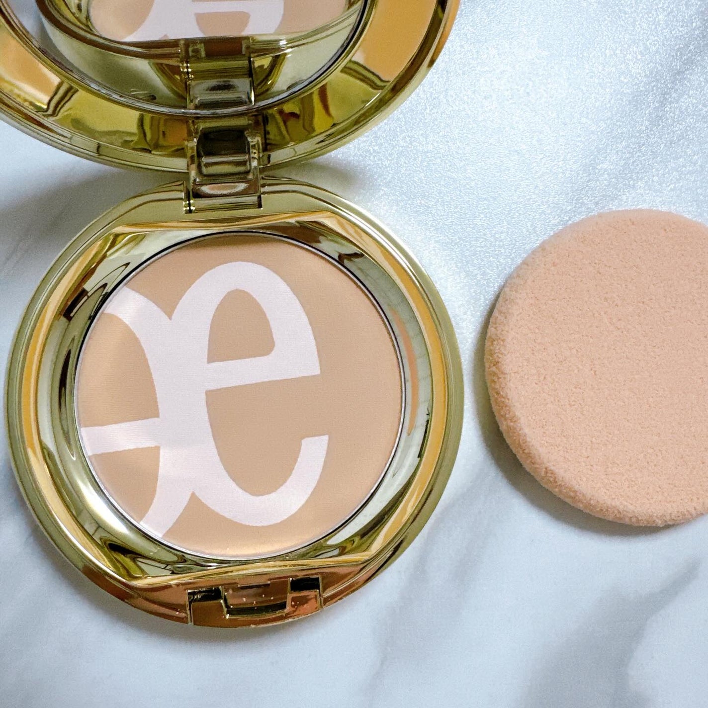 リファイン ヴェルヴェティ ファンデーション/Elégance/パウダーファンデーションを使ったクチコミ(1枚目)