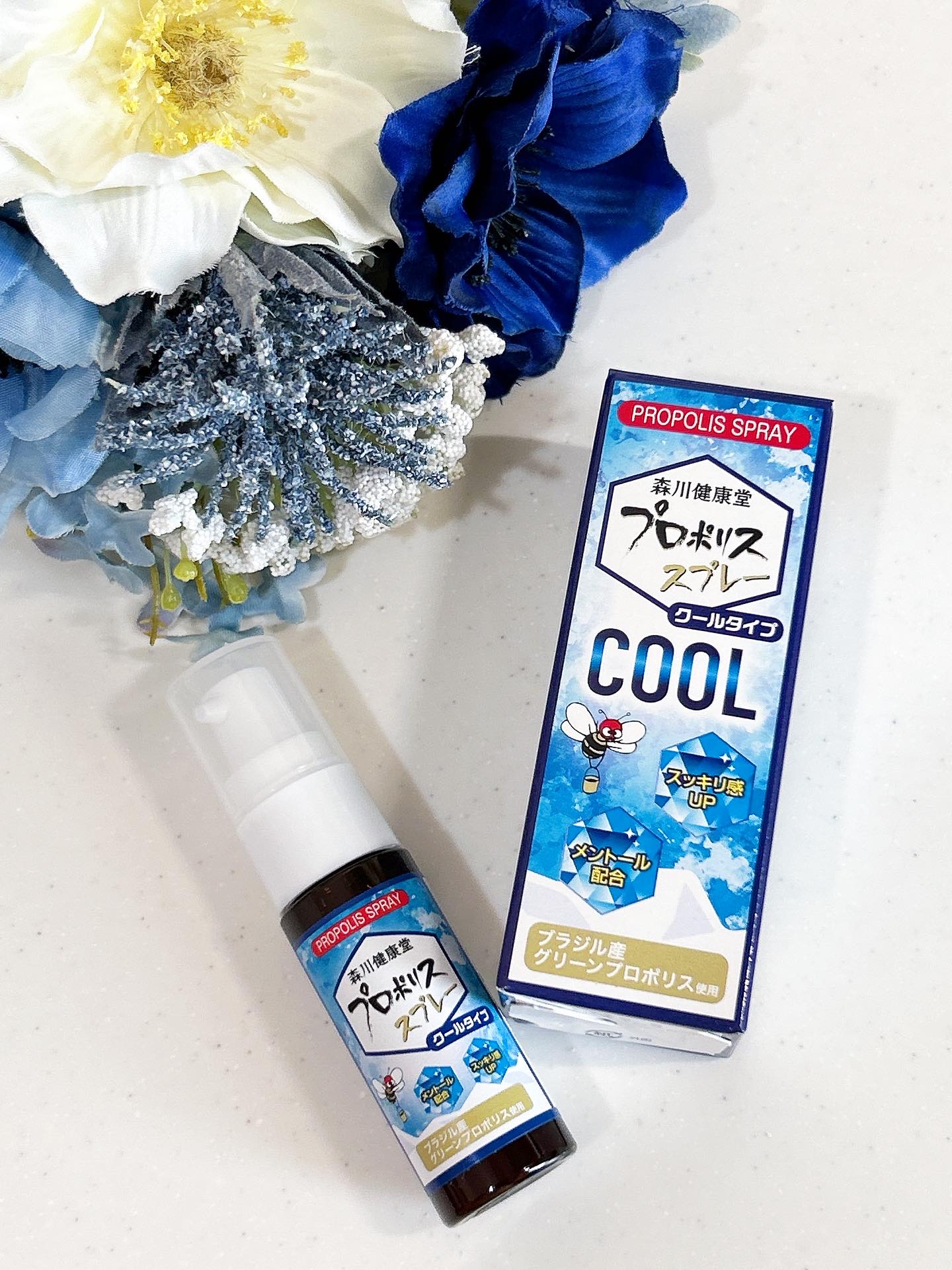 喉の調子が気になるときに❤️

森川健康堂 (@morikawakenkodo_official) さんのプロポリススプレー【クールタイプ】✨

喉ケア素材の甘草や桔梗から抽出した植物抽出エキスが含まれているんだって💕

プッシュタイプに