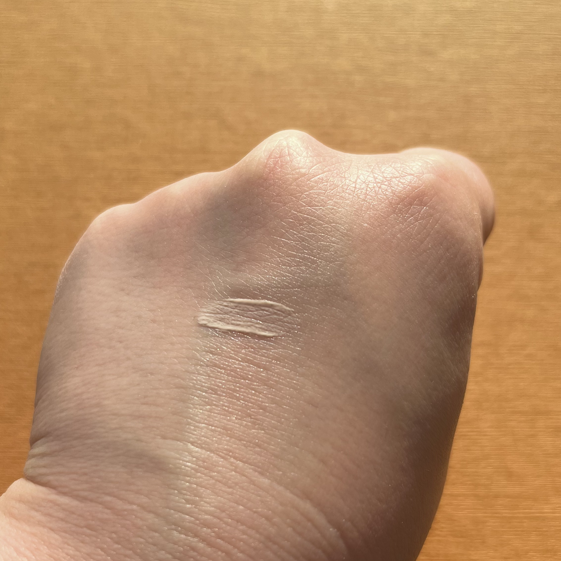 エモーションプルーフ アイ プライマー/TOM FORD BEAUTY/アイシャドウベースを使ったクチコミ（2枚目）