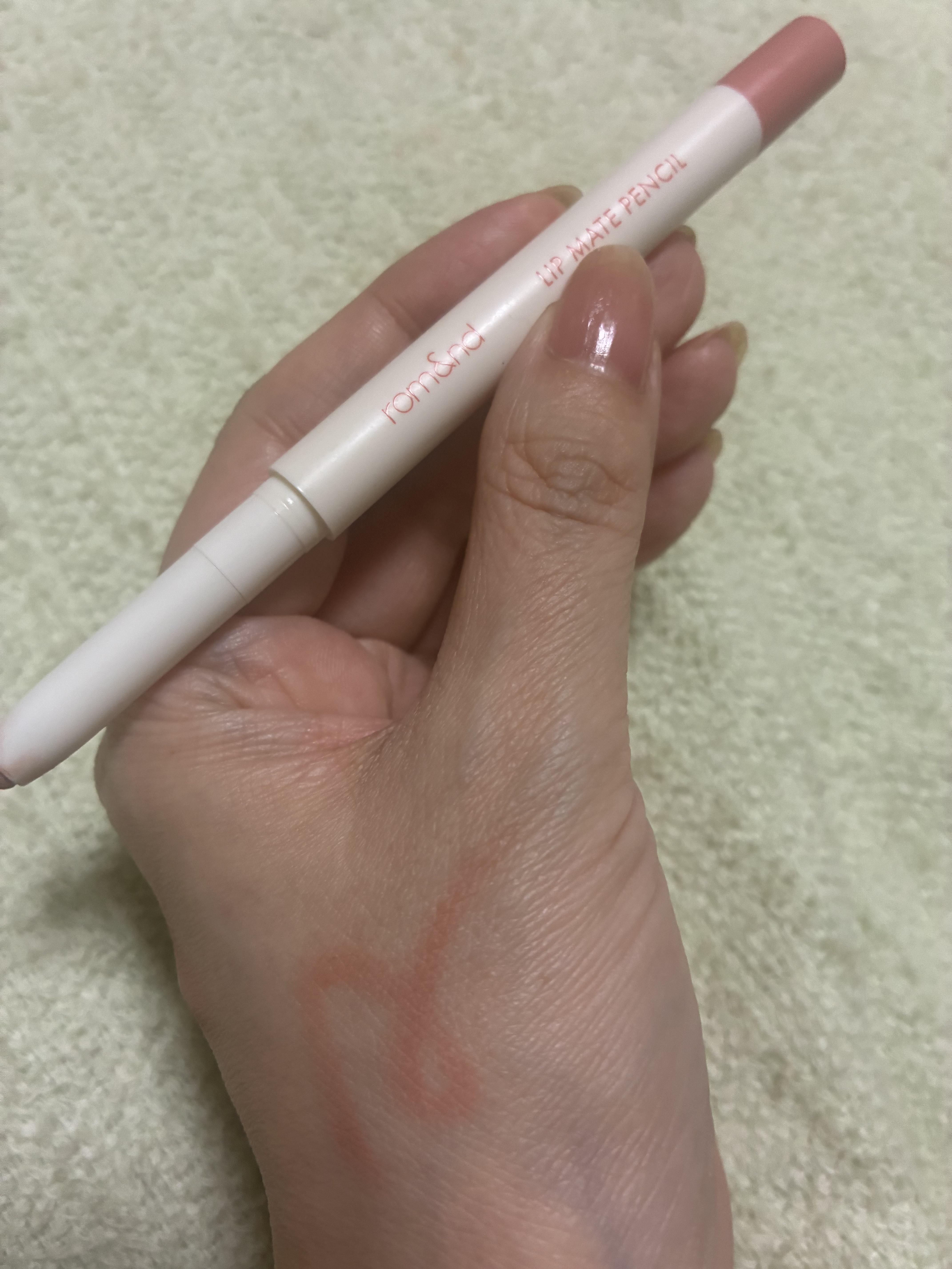 rom&nd リップメイトペンシル 03 カヤベージュ(KAYA BEIGE)/rom&nd/リップライナーを使ったクチコミ（1枚目）