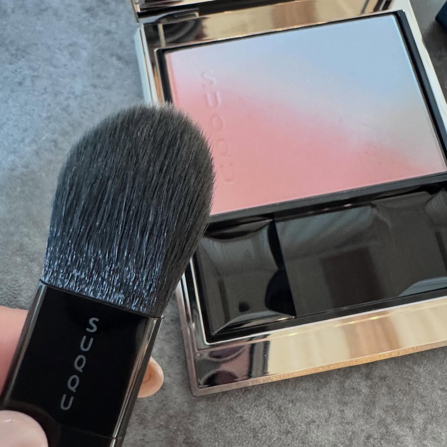 ブラーリング カラー ブラッシュ/SUQQU/パウダーチークを使ったクチコミ（3枚目）