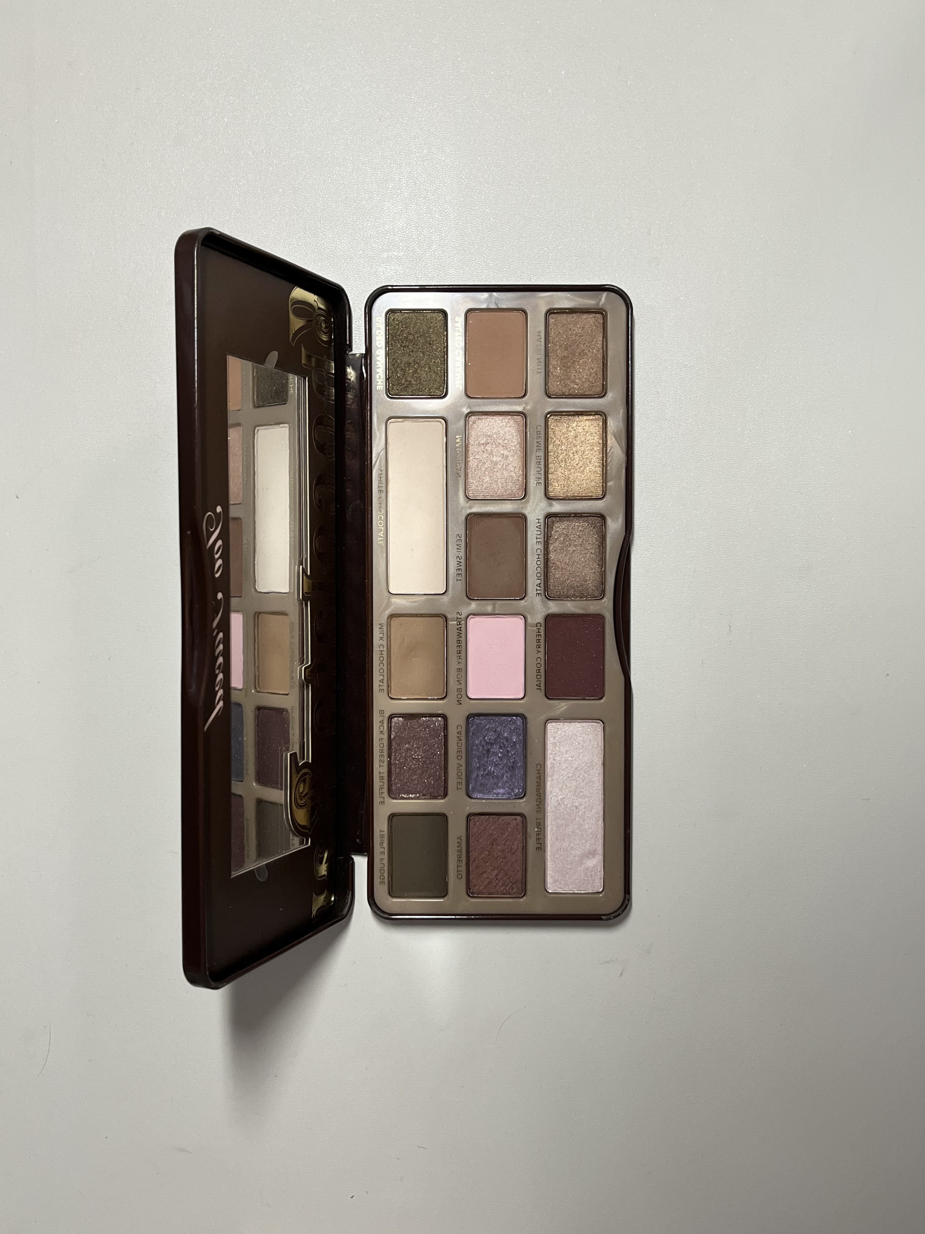 チョコレート バー アイシャドウ パレット/Too Faced/アイシャドウパレットを使ったクチコミ（1枚目）