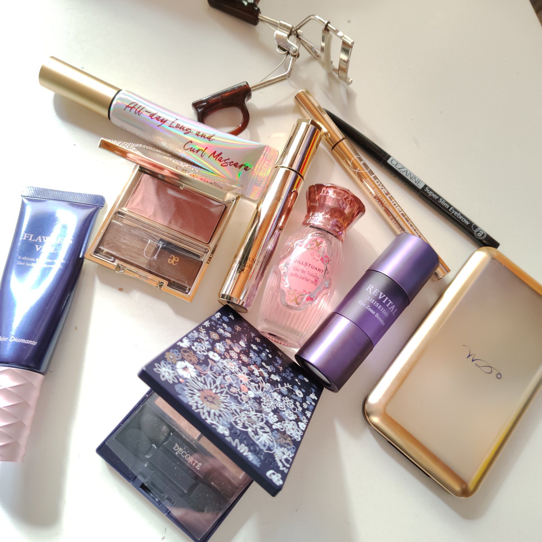 本日のコスメ　
✼••┈┈••✼••┈┈••✼••┈┈••✼••
◯　#提供
＃リバイタル
＃アイゾーンブースター
＃資生堂
目の下　私のたるみ　早めに 良い感じがあったので　次購入する

◯　＃ジルスチュアート 
＃ギルティパフェタイムコ