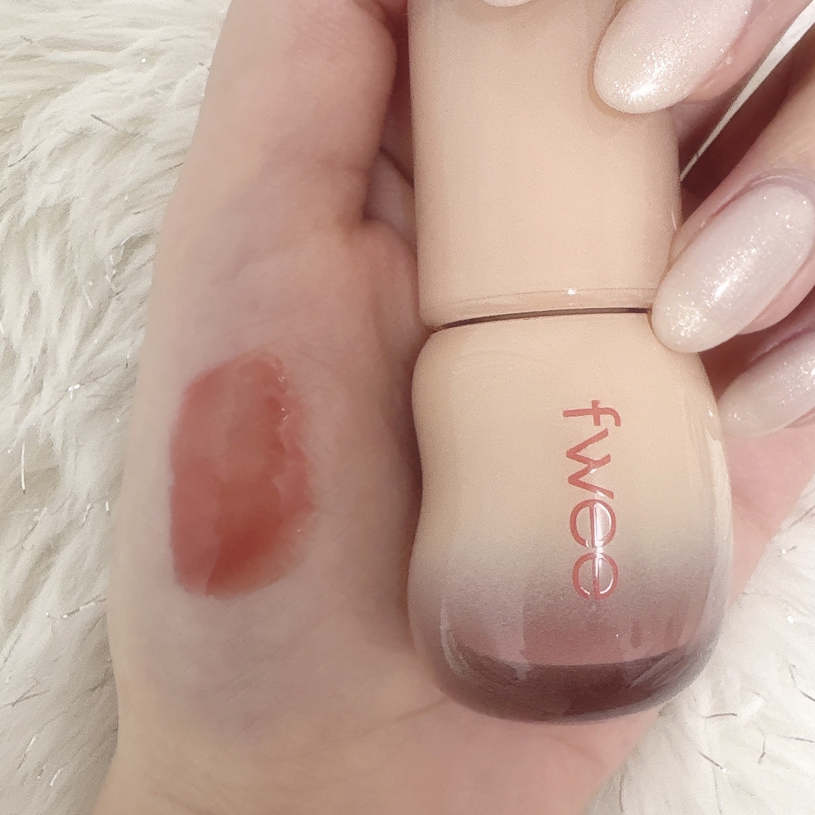 フィー 3Dボリューミンググロス/fwee/リップグロスを使ったクチコミ（3枚目）