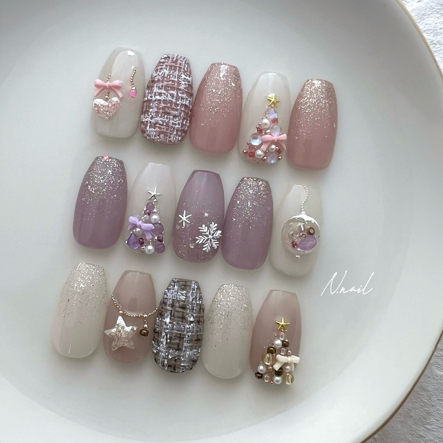 naomi on LIPS 「🎄🤶✨@tominail.japan▸BijouBeads..」(1枚目)