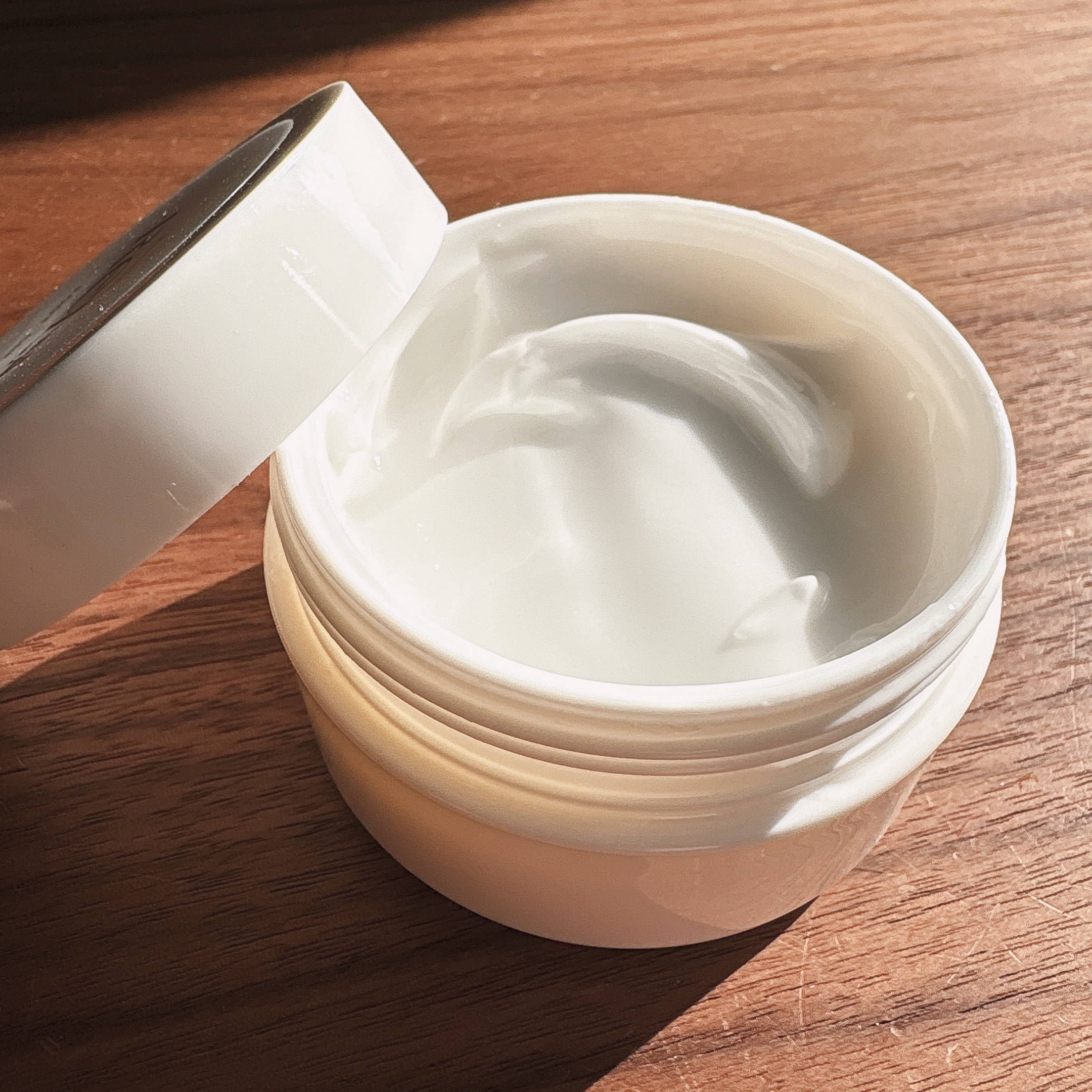 RELA かかとクリーム/RELA/レッグ・フットケアを使ったクチコミ（2枚目）