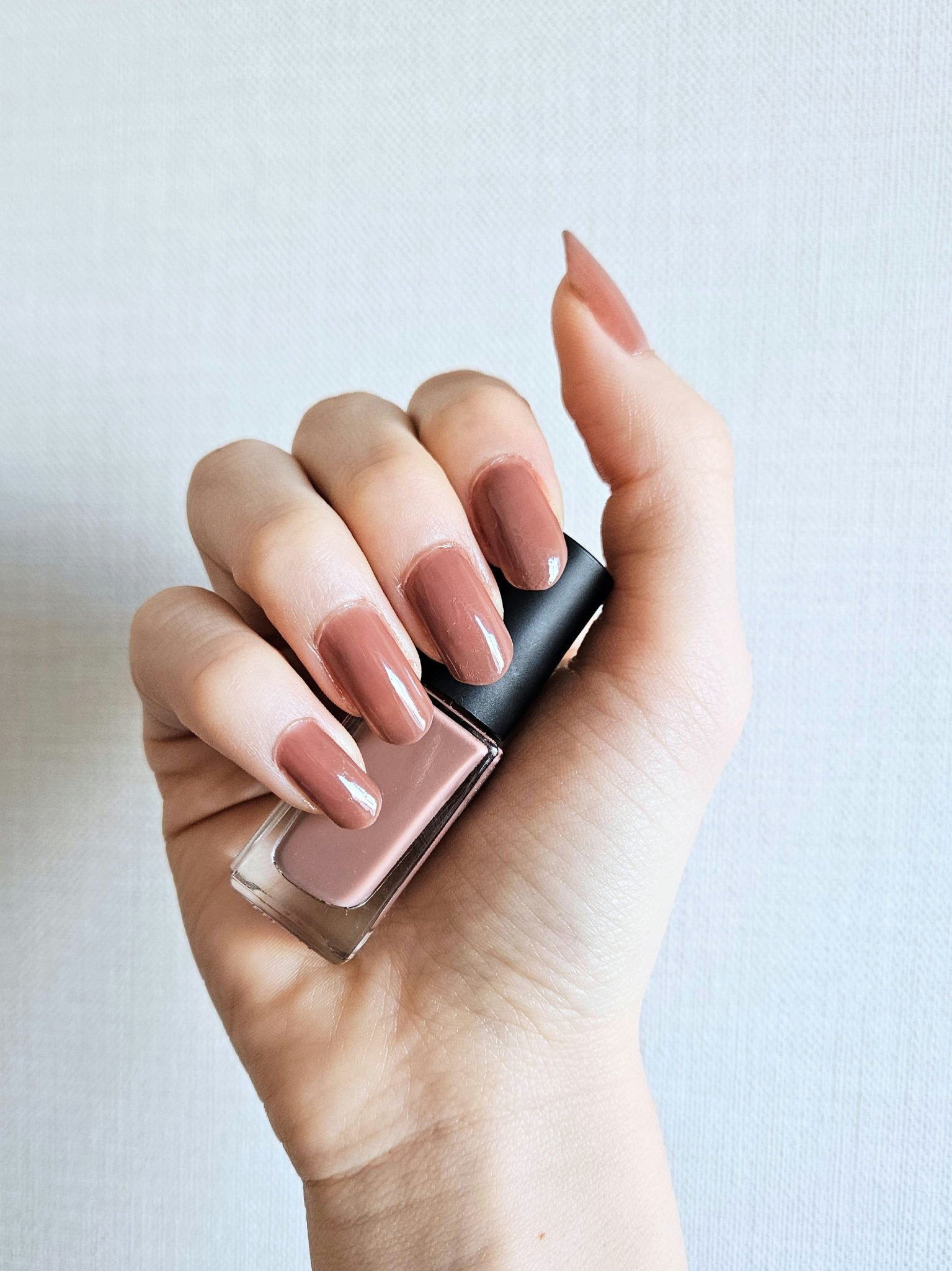 ネイルホリック ネイルホリック Flower Layered colorのクチコミ「【ネイルホリック　RD421 ダークチューリップ】

落ち着いた、くすみピンク🌷
3度塗りくら.....」（1枚目）