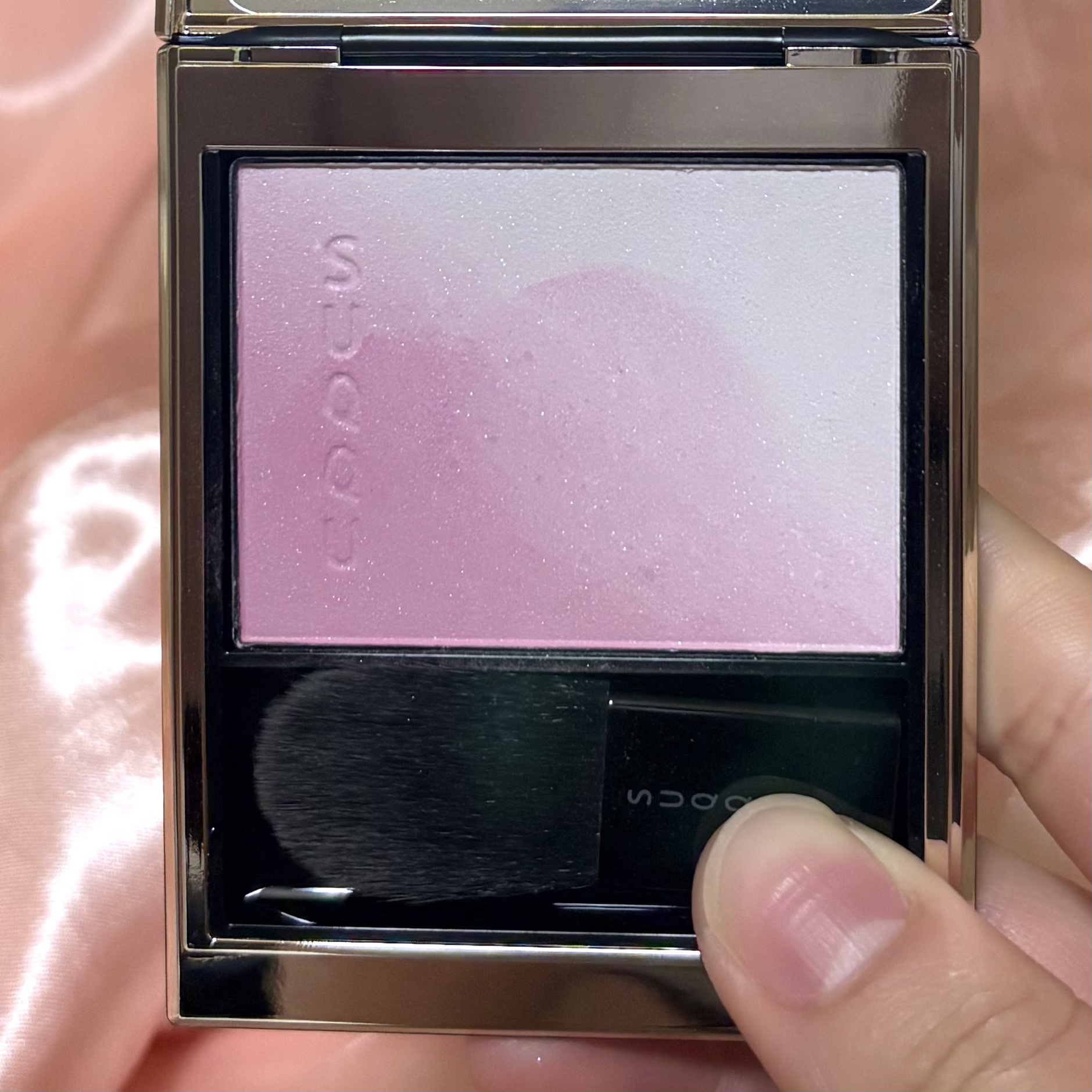 ブラーリング カラー ブラッシュ/SUQQU/パウダーチークを使ったクチコミ（2枚目）