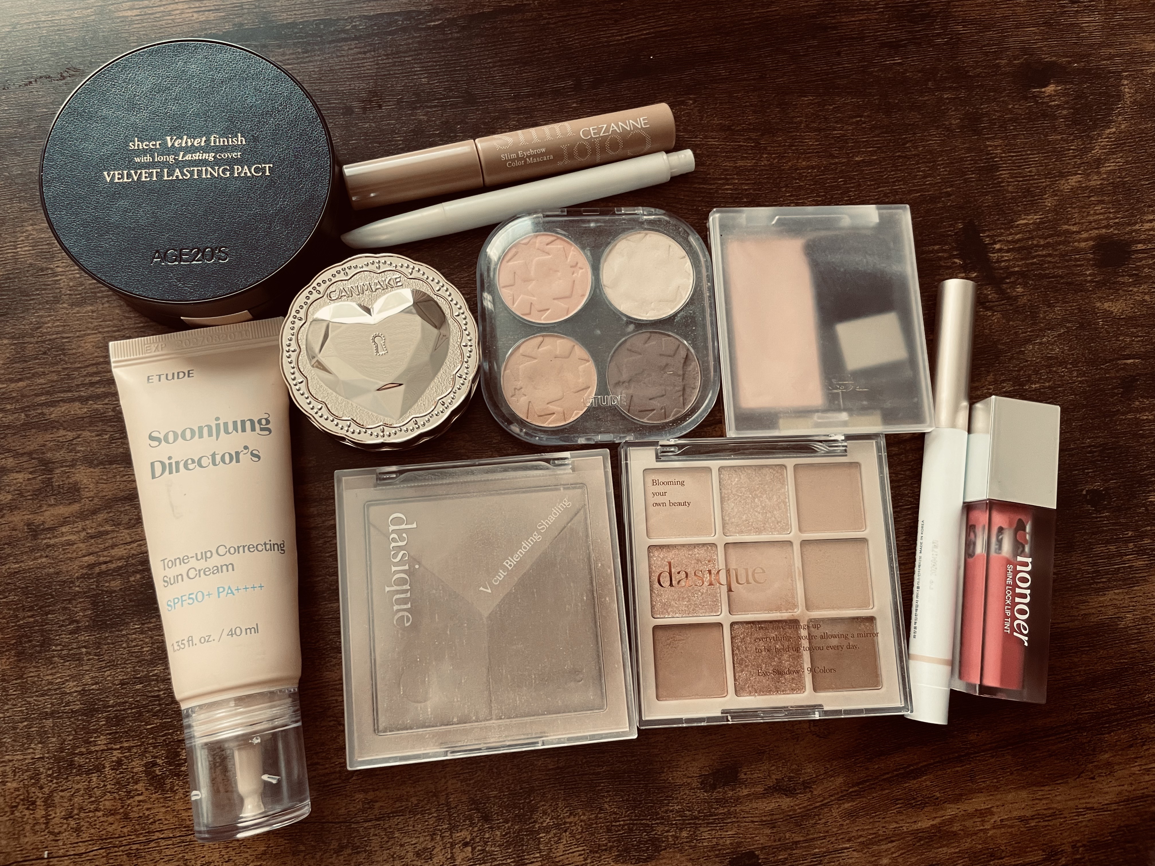 ドレープド シマーグロウ/excel/パウダーハイライトを使ったクチコミ（1枚目）