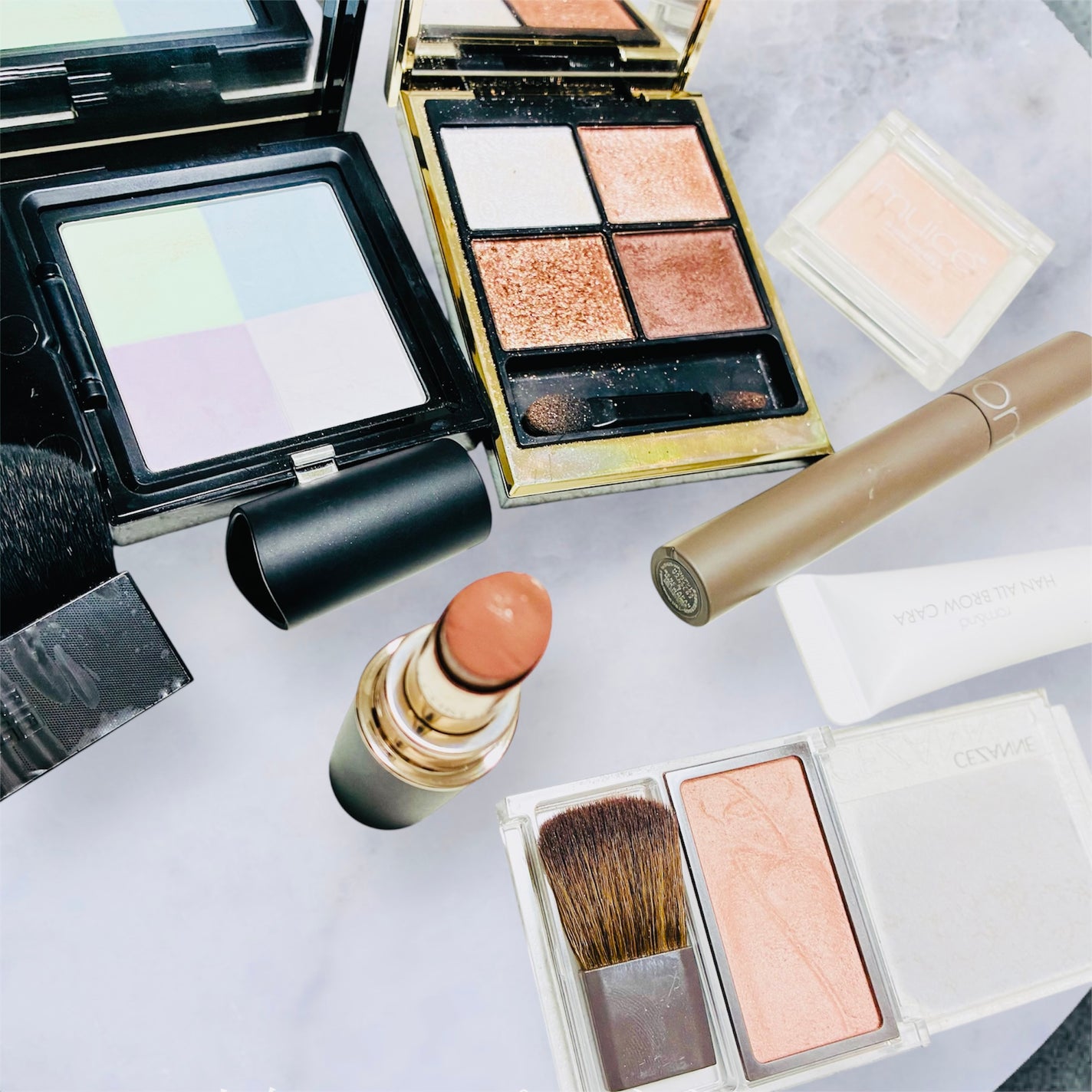 シグニチャー カラー アイズ/SUQQU/アイシャドウパレットを使ったクチコミ(2枚目)