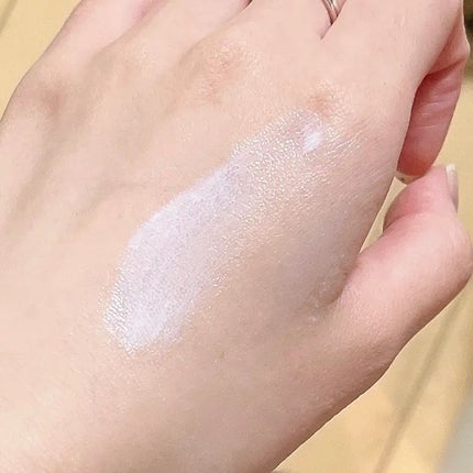 est エスト UVプロテクション ミルクのクチコミ「【新作情報】est、2月に砂漠シリーズから新作UV出るって💡
ミルクとクリームの2タイプで、.....」(2枚目)