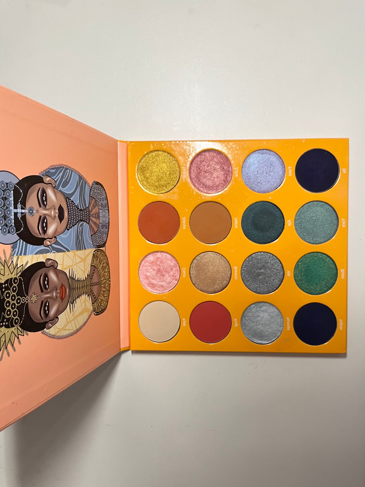 Chi on LIPS 「TheJuvia'sPlaceTheMagic57.6g#アイ..」(1枚目)