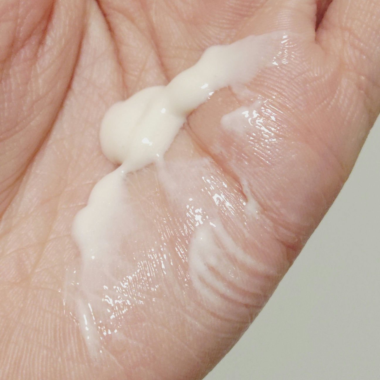 セラムエクラＳ/クレ・ド・ポー ボーテ/美容液を使ったクチコミ（2枚目）