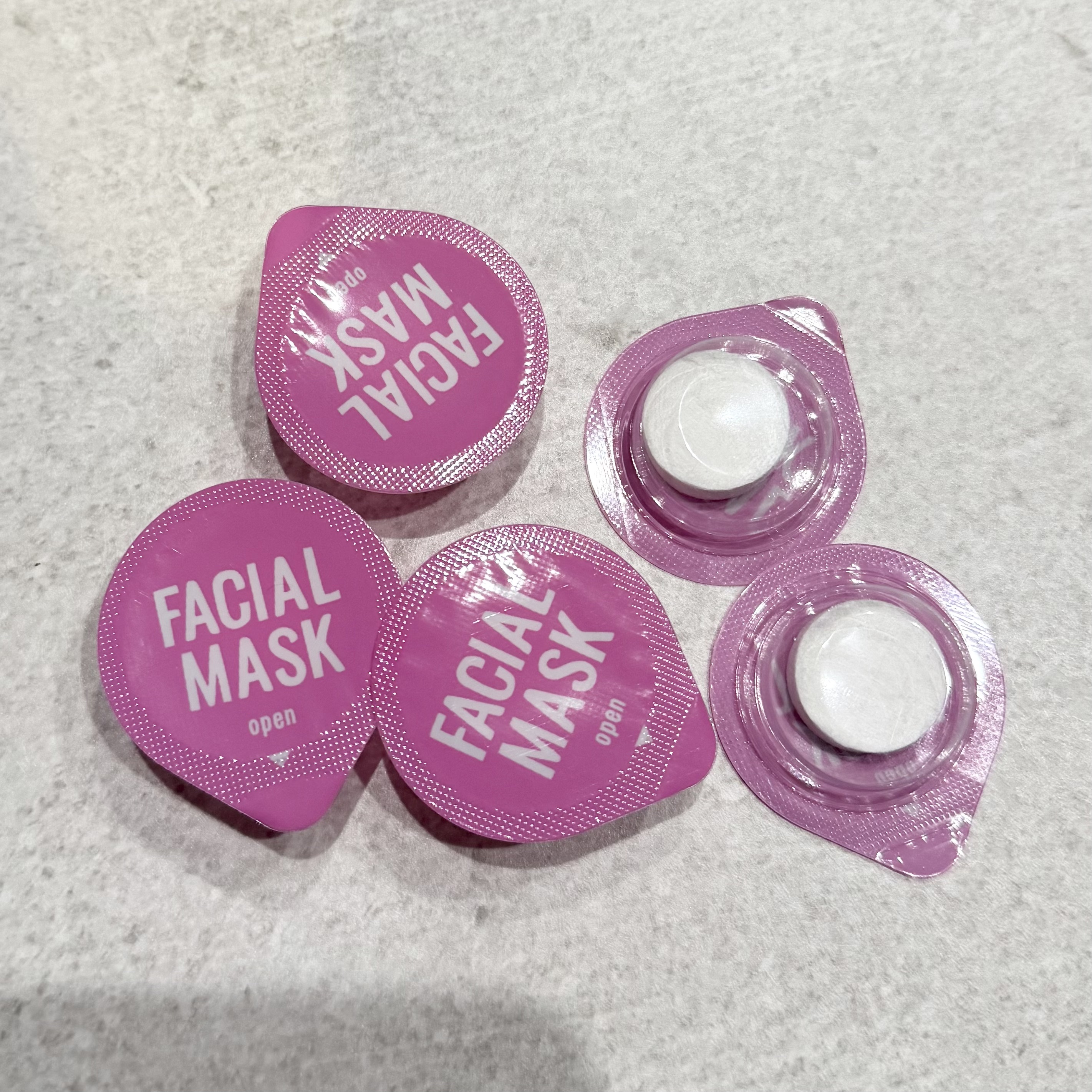 圧縮フェイスマスク12個/キャンドゥ/その他スキンケアグッズを使ったクチコミ（1枚目）