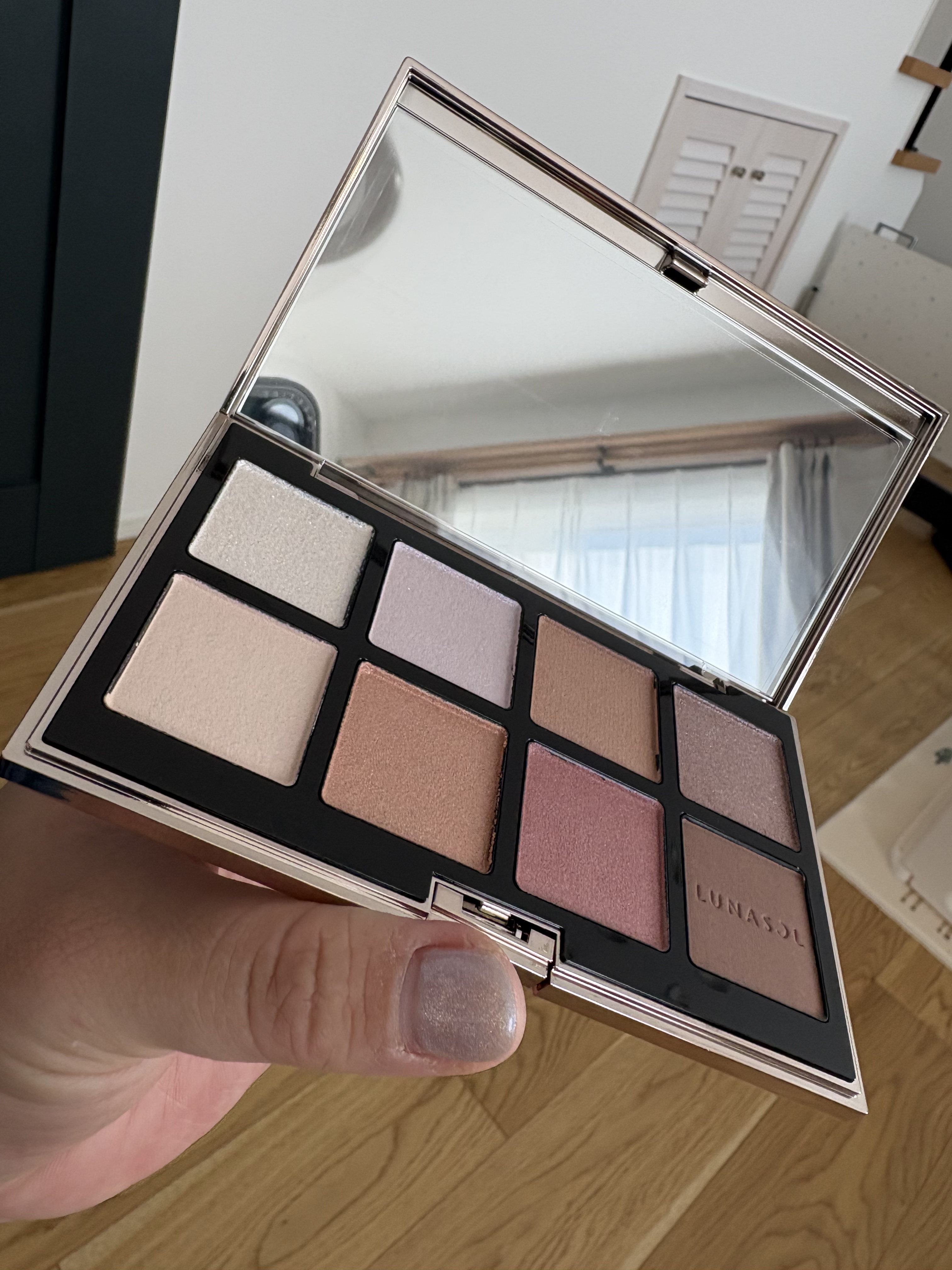 ルナソル アイカラーレーション スペシャルエディション EX04 Beige in Bloom/LUNASOL/アイシャドウパレットを使ったクチコミ（2枚目）