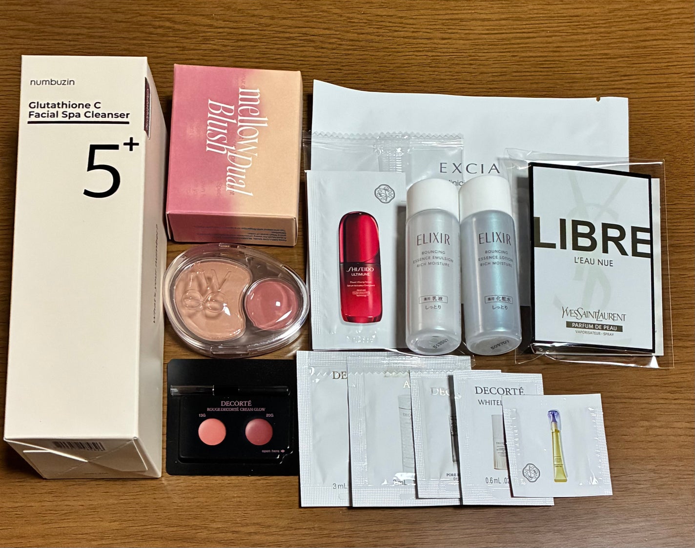 デュアルチークメロウ/fwee/ジェル・クリームチークを使ったクチコミ(1枚目)