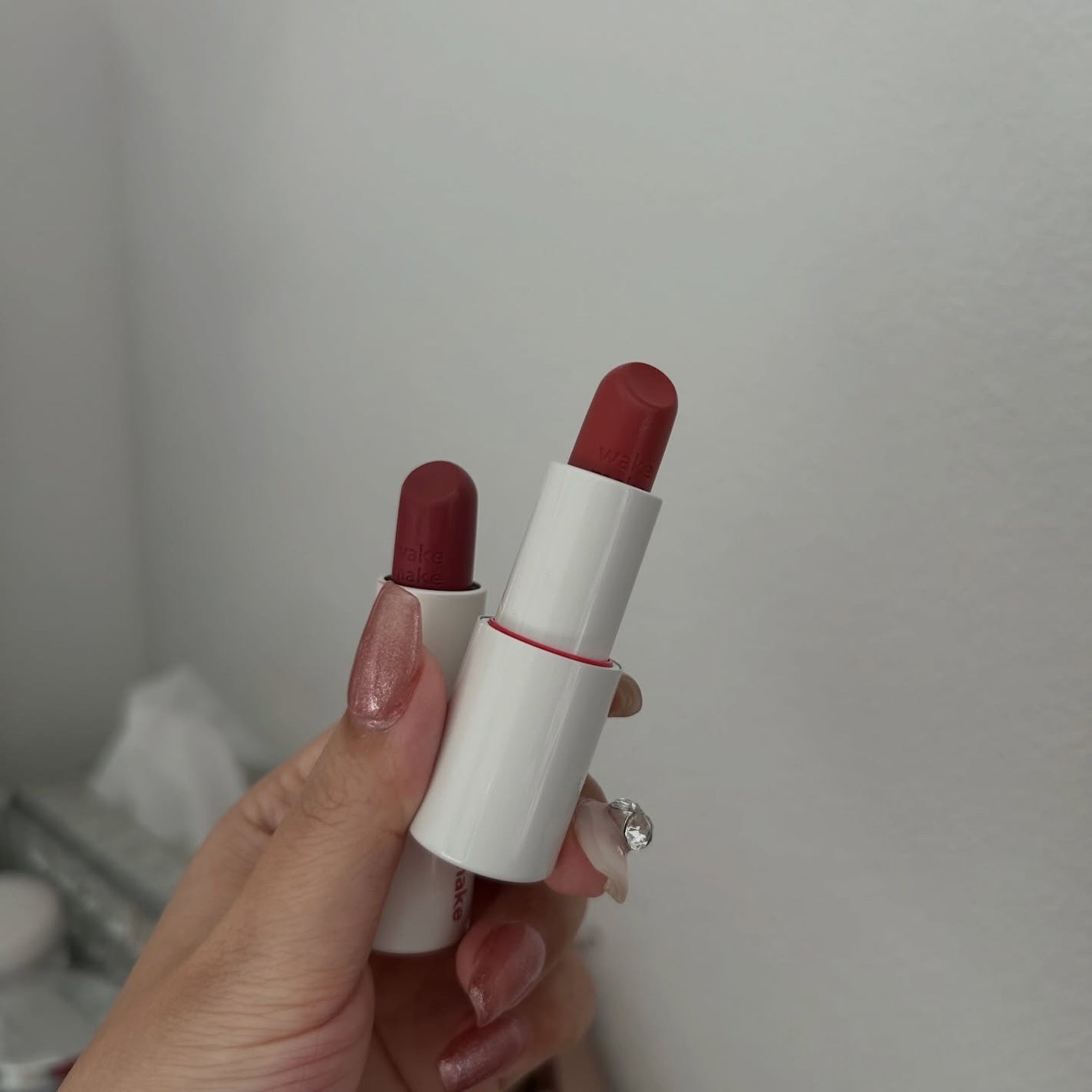 Luna on LIPS 「最近リブランディングしたwakemake、ロゴが小文字になって..」(4枚目)