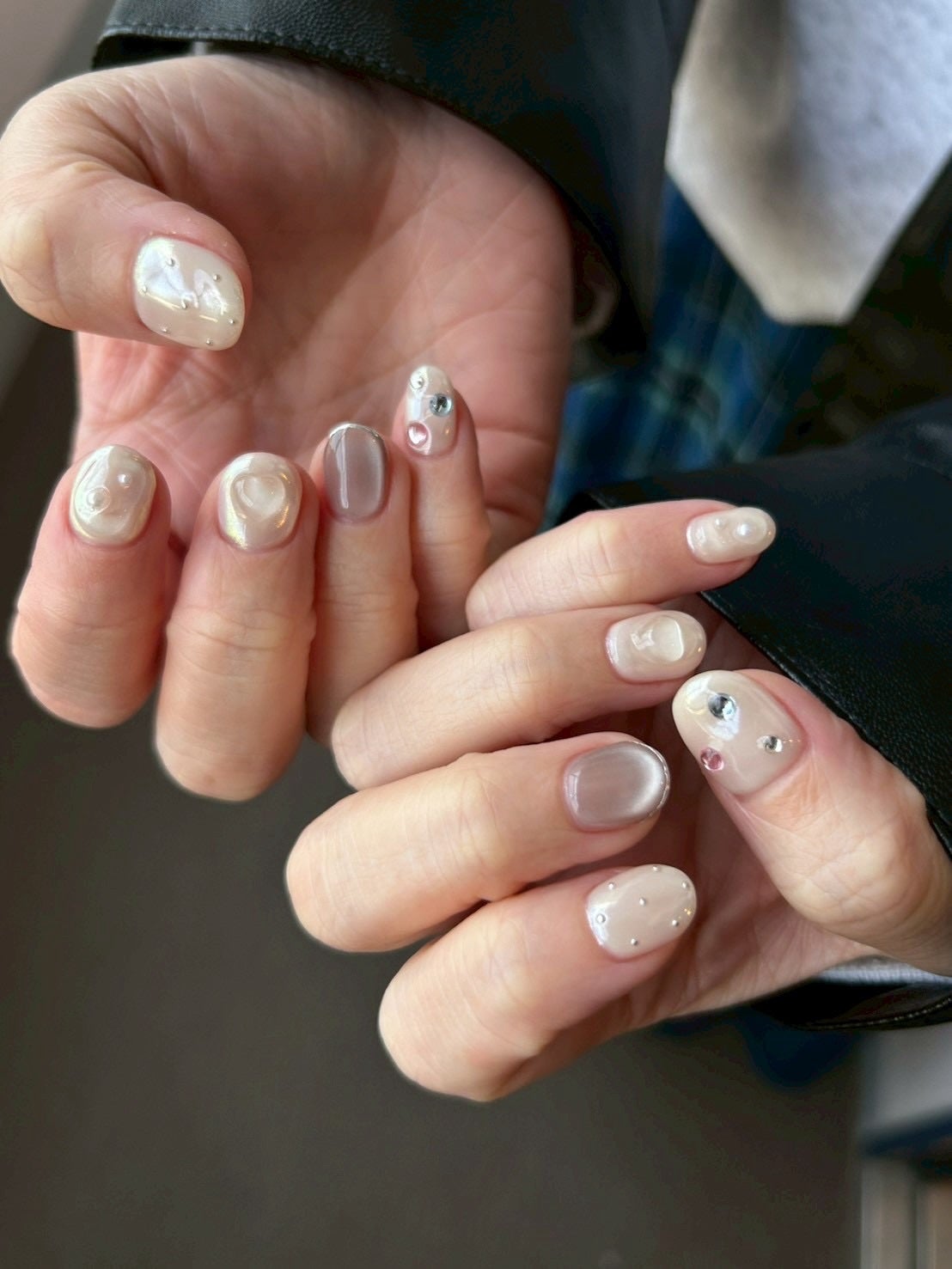 miyuki@PCアナリスト/コスメコンシェルジュ on LIPS 「NewNails🦢🩰❄️🤍✨#ホワイトネイル#ジェルネイル#オ..」(1枚目)