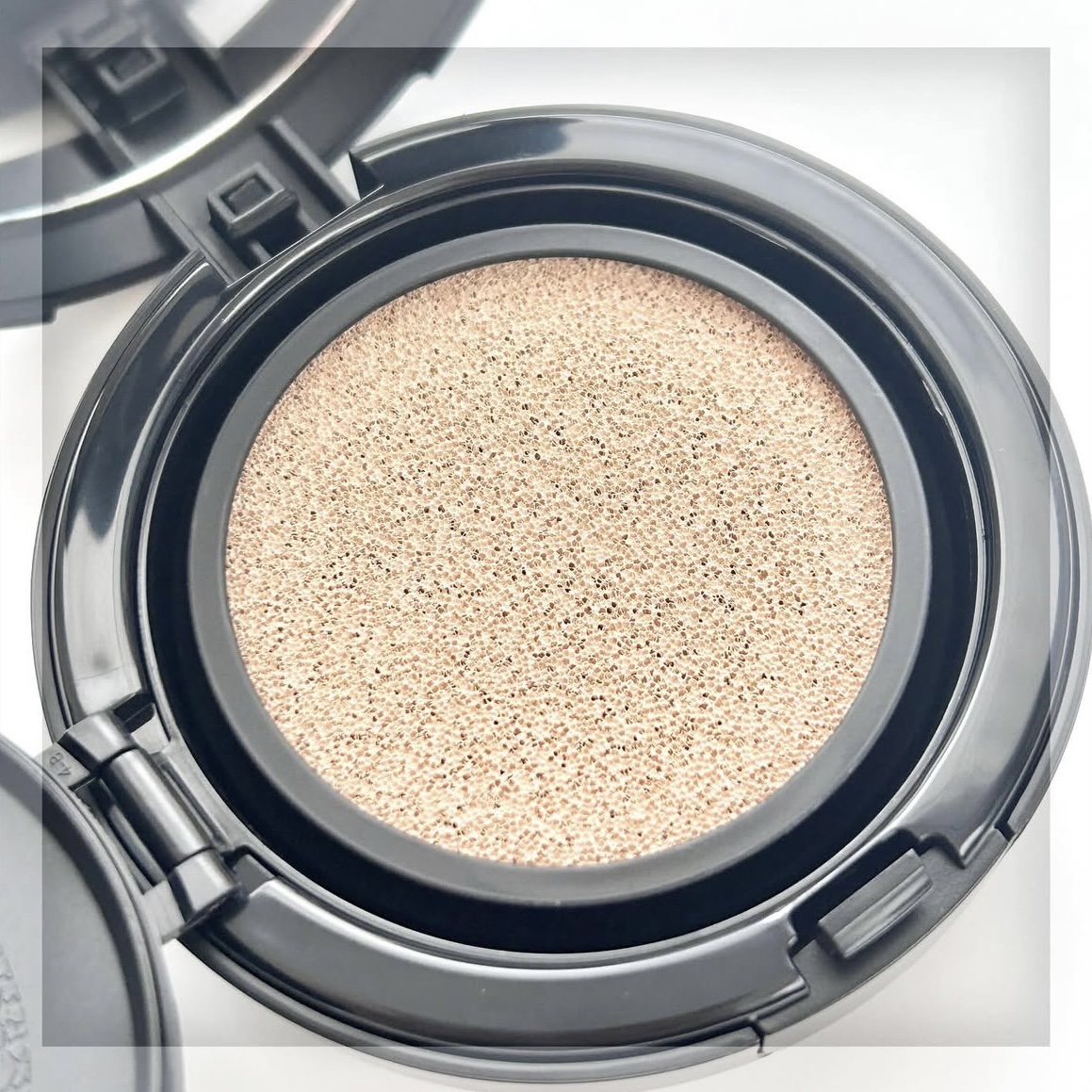 エッセンシャル スキン ヌーダー クッション/JUNG SAEM MOOL/クッションファンデーションを使ったクチコミ（3枚目）