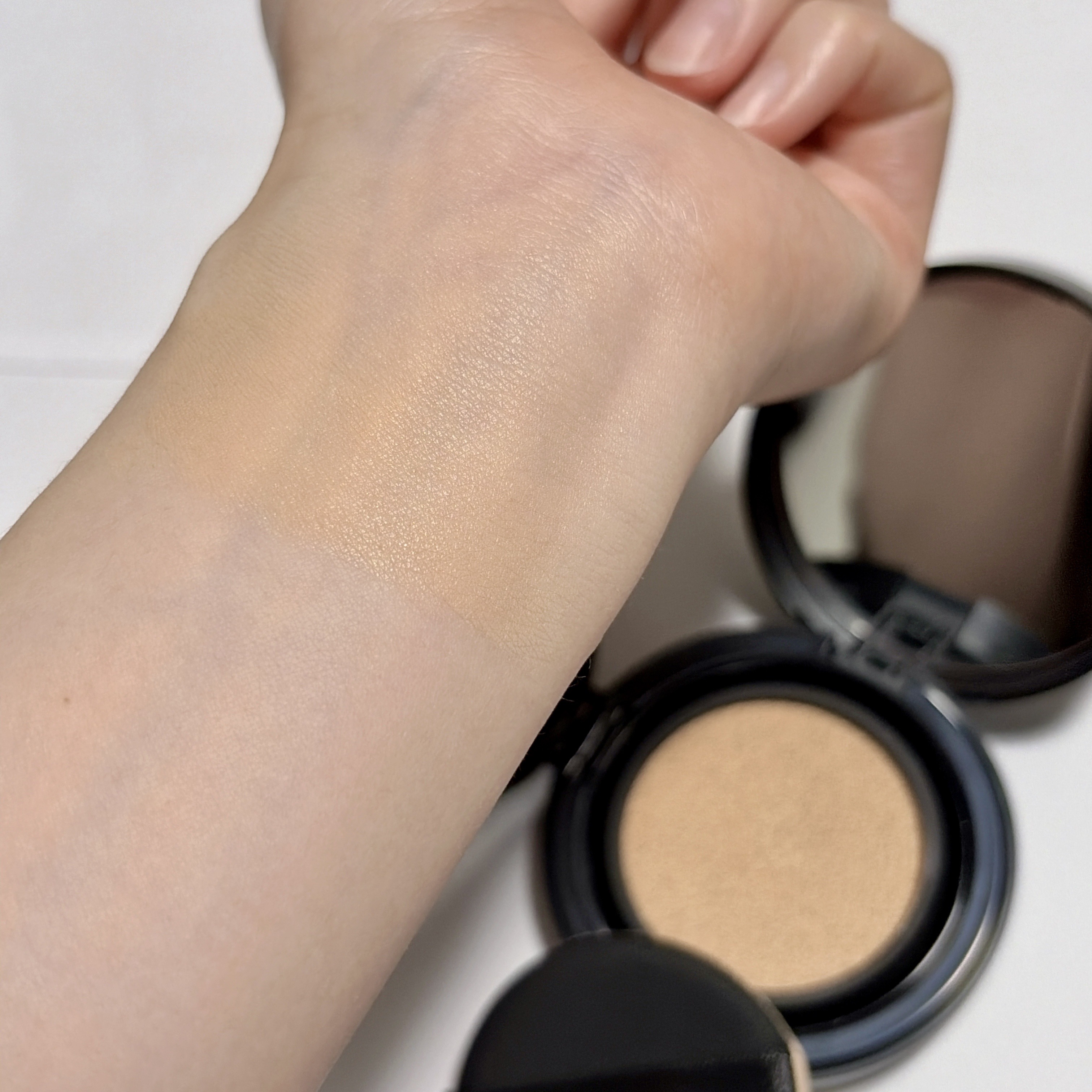 エッセンシャル スキン ヌーダー クッション/JUNG SAEM MOOL/クッションファンデーションを使ったクチコミ（3枚目）