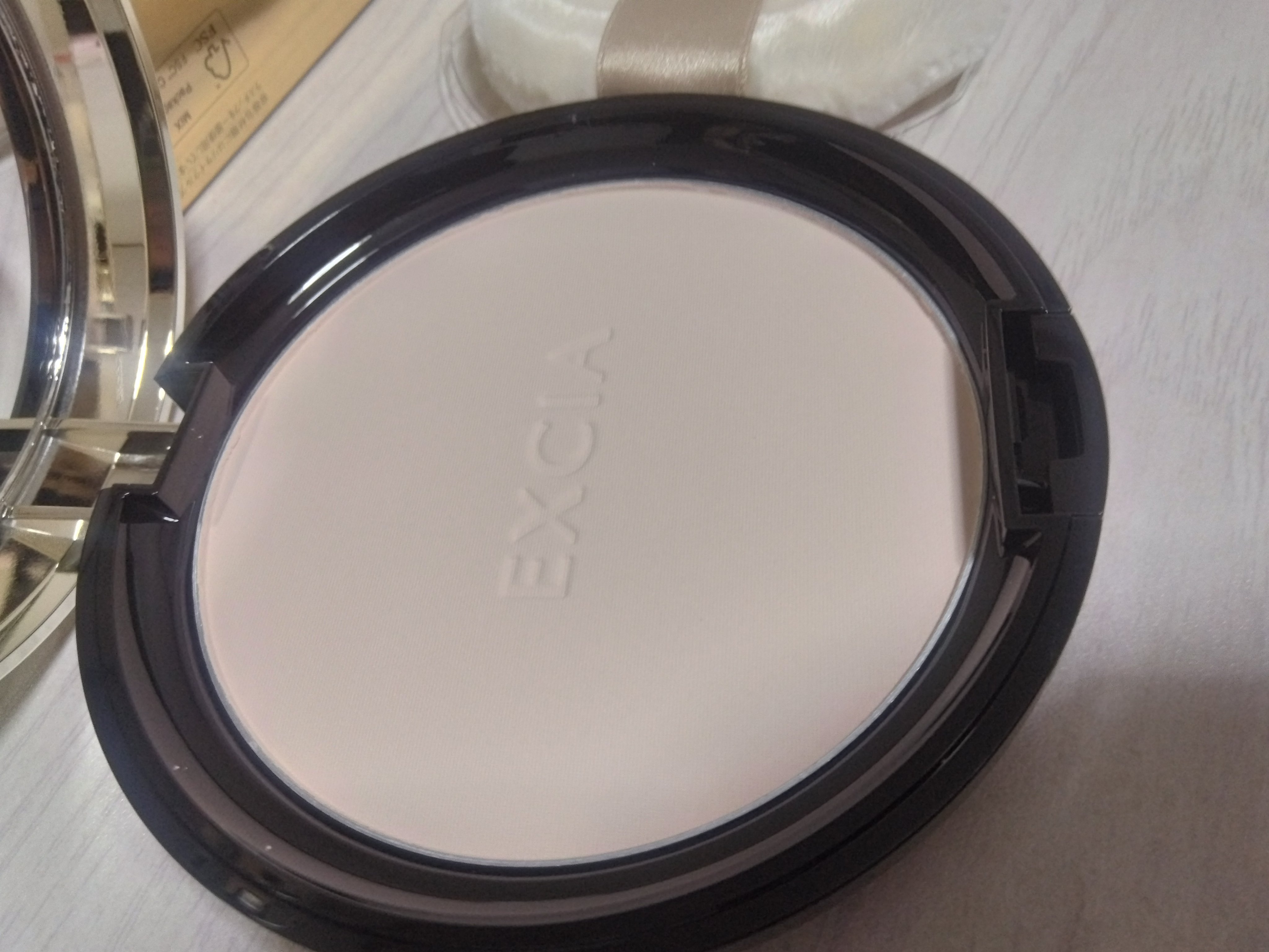 エクシア セレスティアル ヴェール/ALBION/プレストパウダーを使ったクチコミ（3枚目）