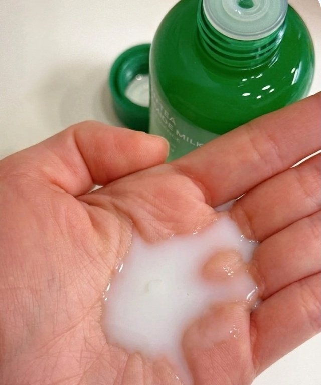 グリーンティー セラミド ミルク エッセンストナー/innisfree/化粧水を使ったクチコミ（3枚目）