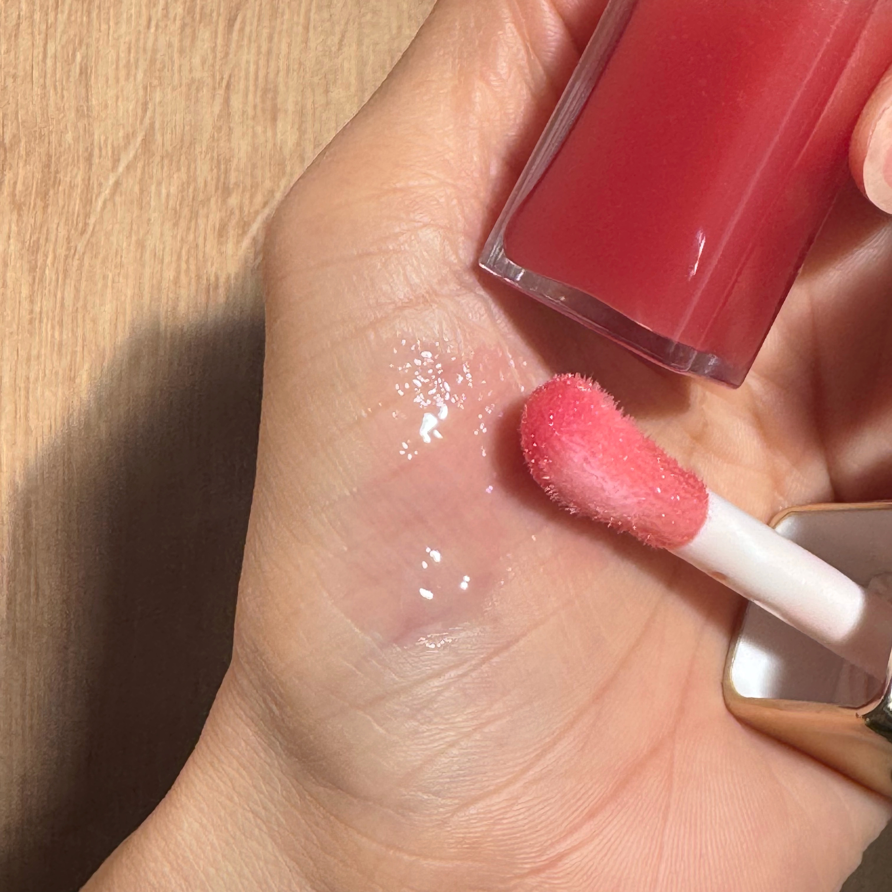 キスキス ビー グロウ オイル/GUERLAIN/リップグロスを使ったクチコミ（2枚目）