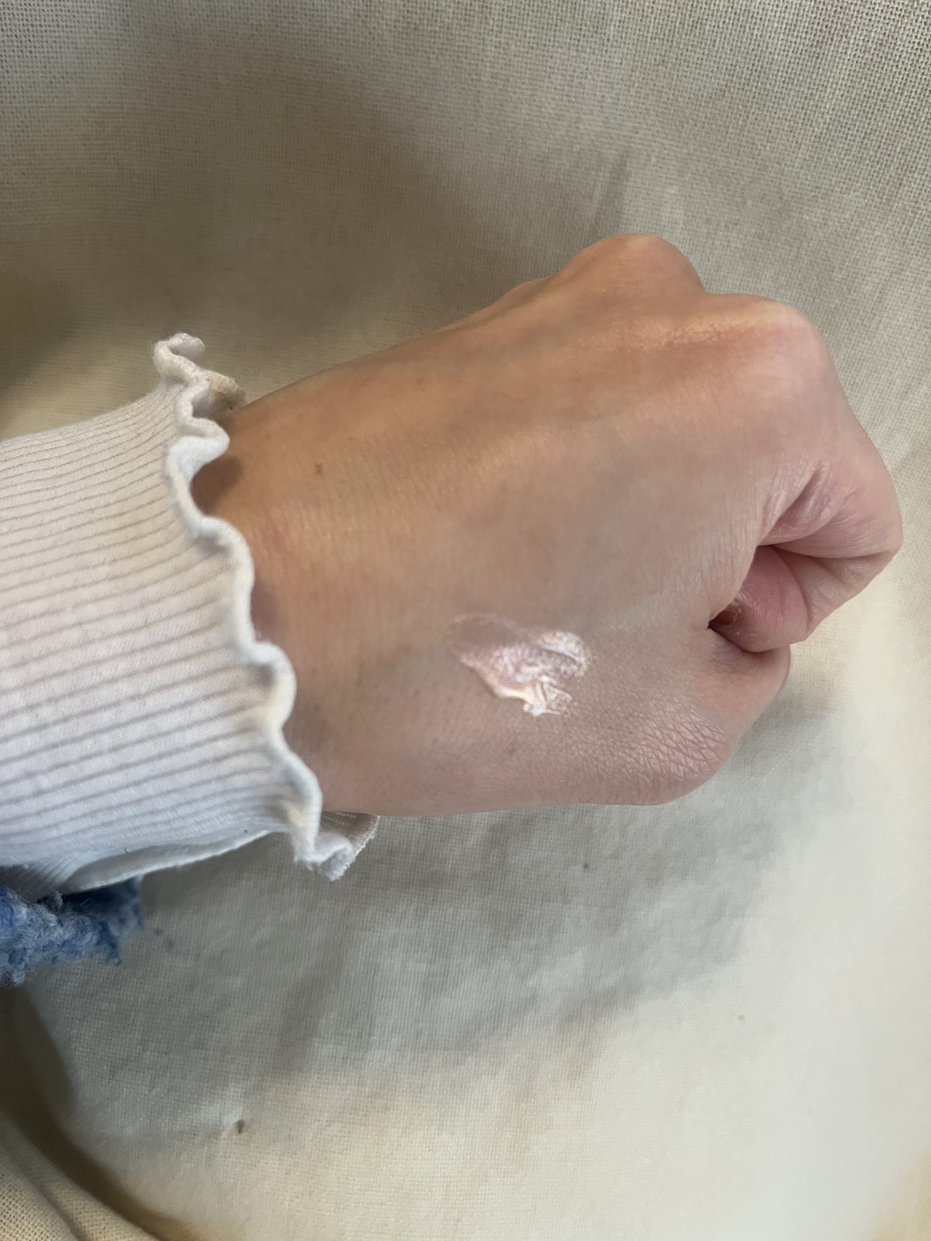 デューステインシアーオーロラグロス/Milk Touch/リップグロスを使ったクチコミ（2枚目）