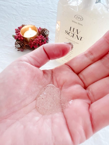 スクラブボディウォッシュ ホワイトシャツ リネンコットン/LUV SCENT/ボディスクラブを使ったクチコミ(2枚目)