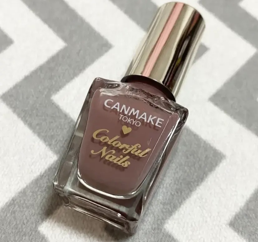 カラフルネイルズ N76 アズキミルクティー/キャンメイク/マニキュアを使ったクチコミ（2枚目）