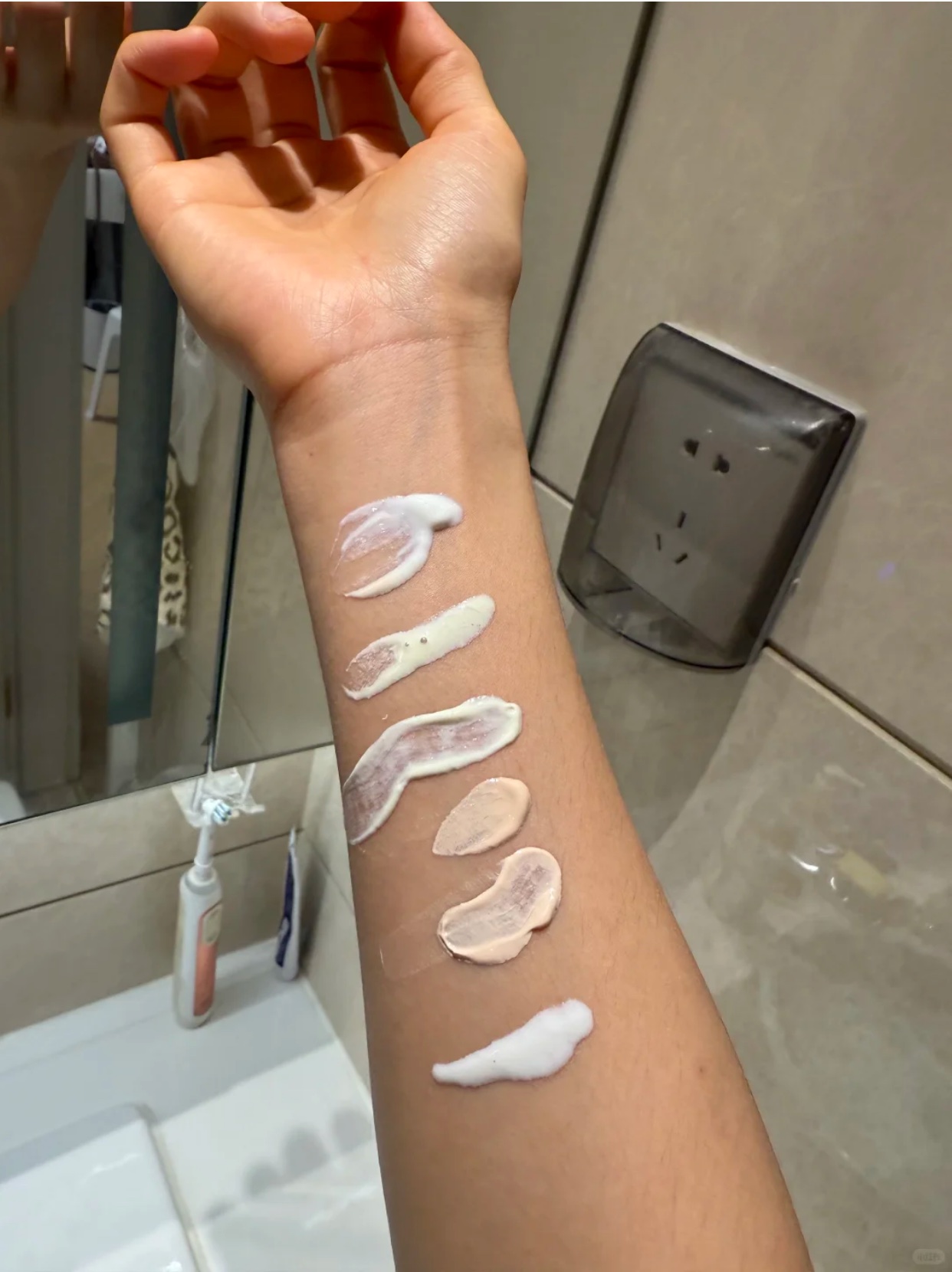 アネッサ　パーフェクトUV　スキンケアミルク　NA/アネッサ/日焼け止めミルクを使ったクチコミ（3枚目）