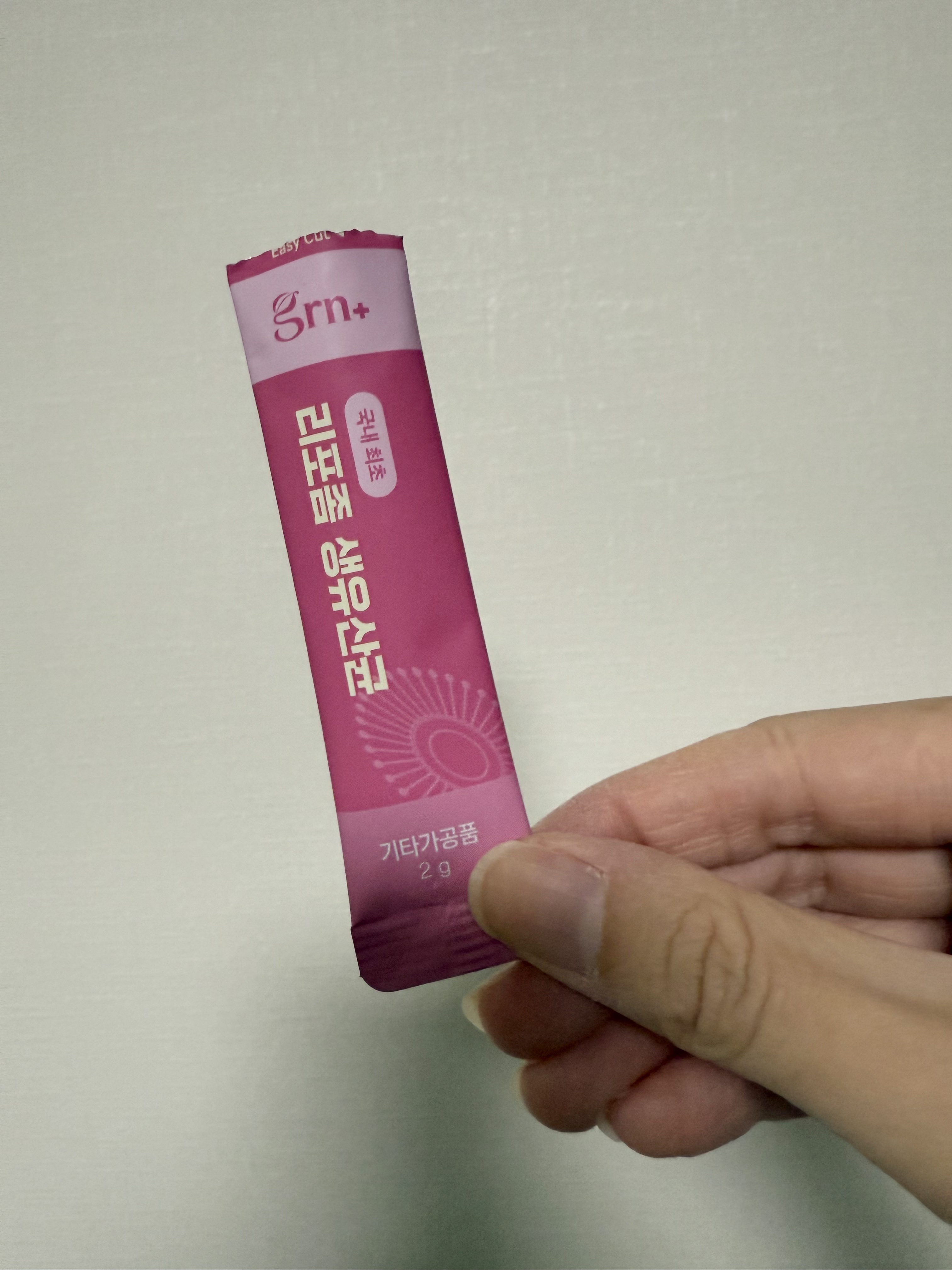 リポソーム生乳酸菌のサプリ
 
そのまま飲んだら、クッキーのようにふんわりと甘い味がしました🍪