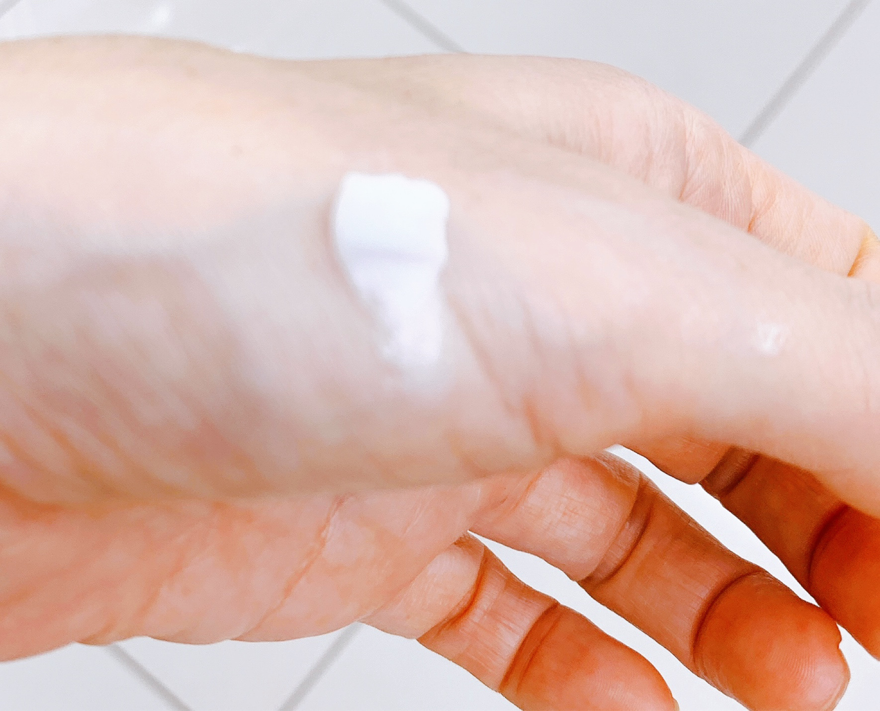 モイスチュア フェイス＆ボディクリーム/カルテHD/ボディクリームを使ったクチコミ（3枚目）