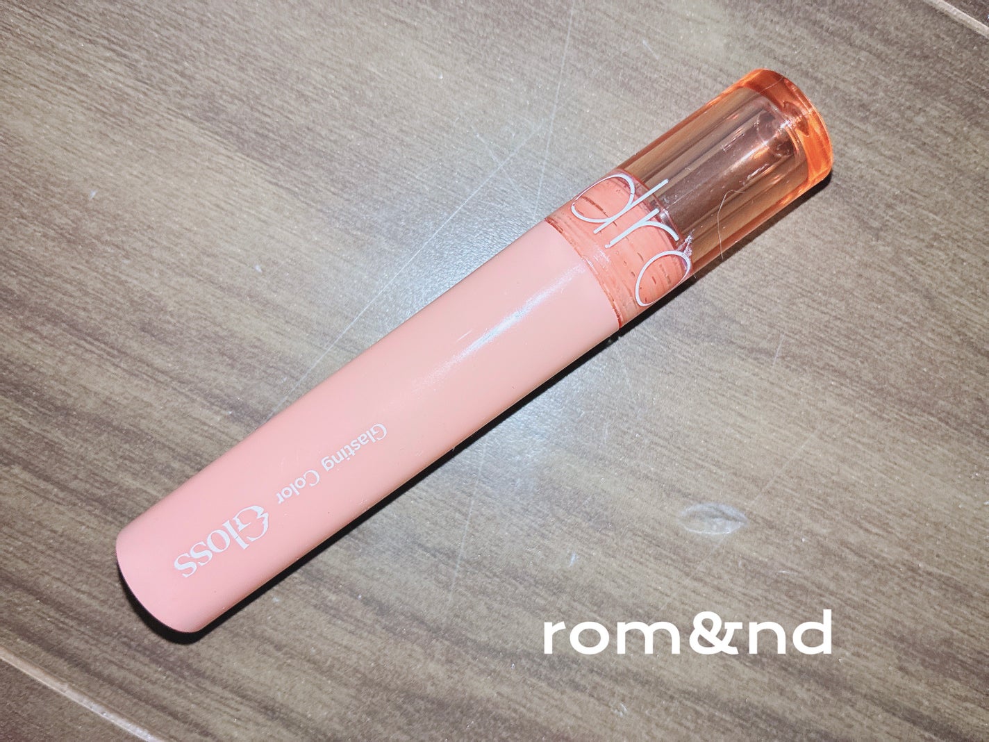 グラスティングカラーグロス/rom&nd/リップグロスを使ったクチコミ(1枚目)
