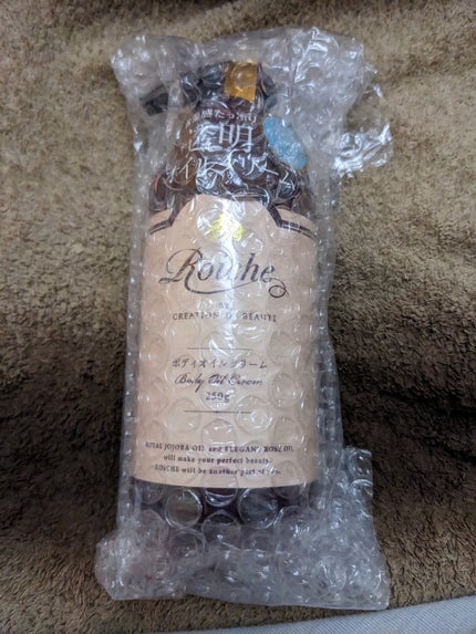 CDB ロイーシェ ボディオイルクリーム フェミニンローズ/Roiche/ボディクリームを使ったクチコミ(1枚目)