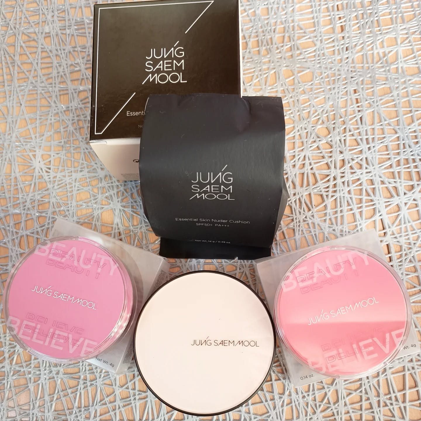 エッセンシャル スキン ヌーダー クッション/JUNG SAEM MOOL/クッションファンデーションを使ったクチコミ（1枚目）