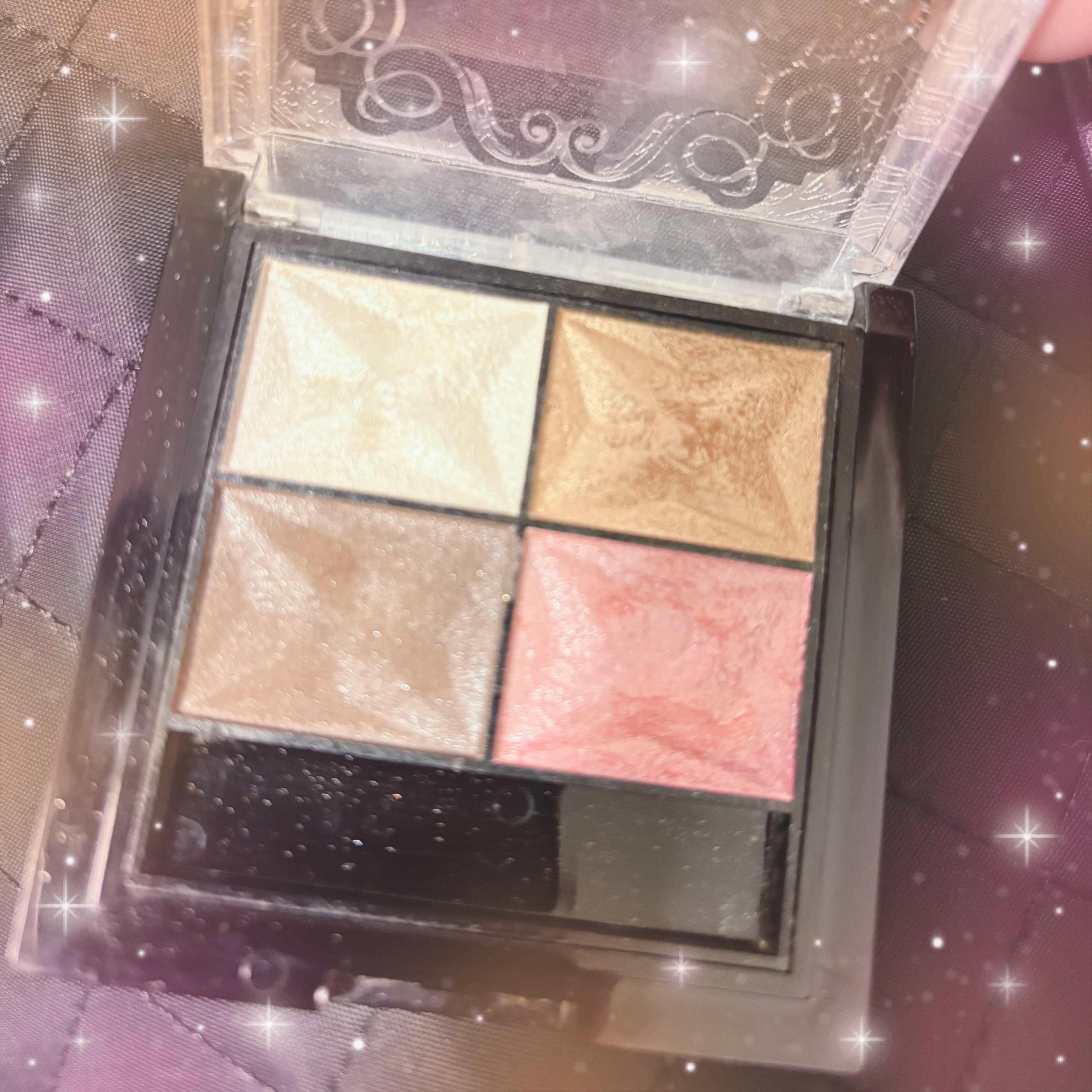 カラフルアイシャドウ/DAISO/アイシャドウパレットを使ったクチコミ（1枚目）