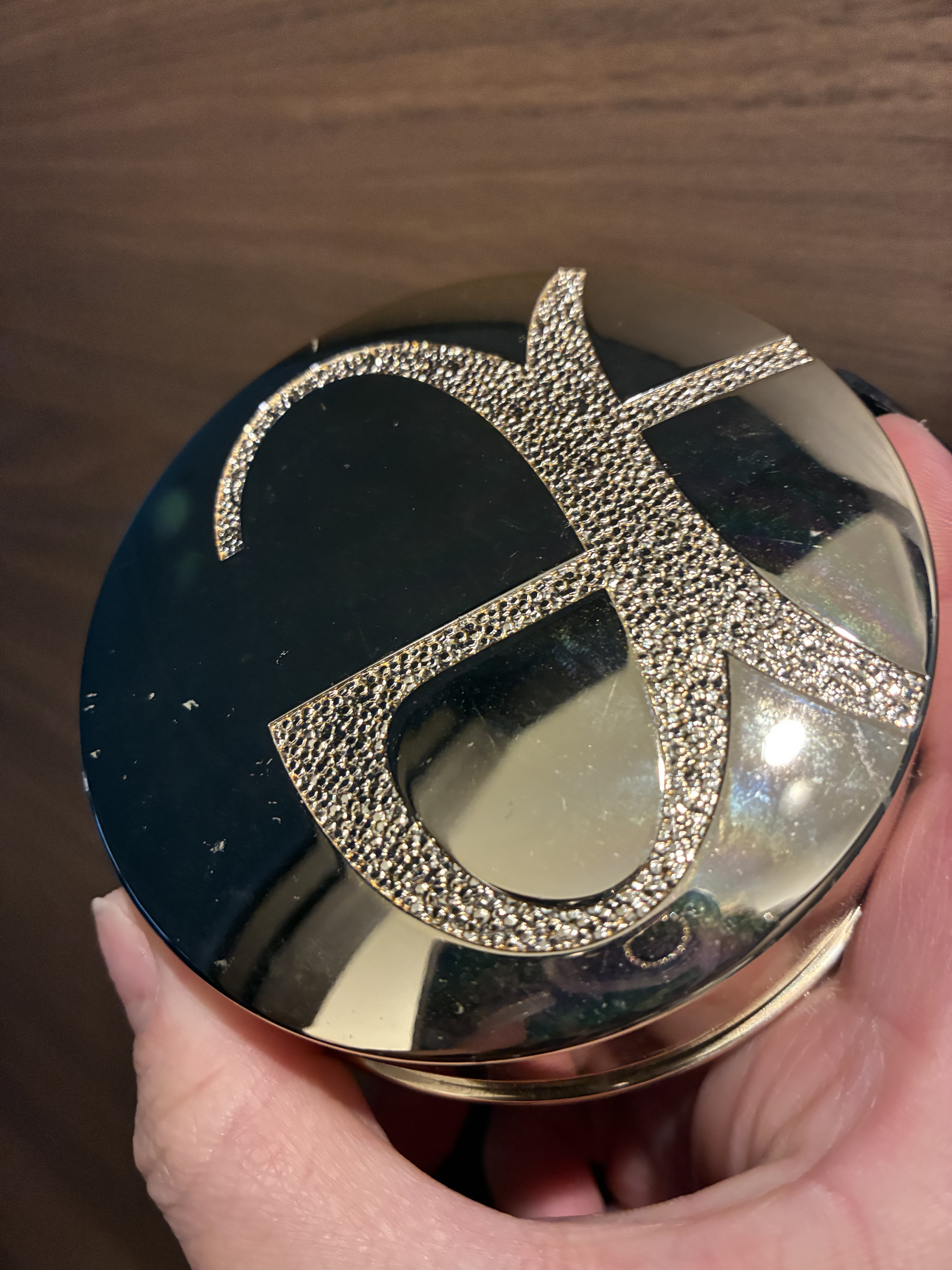 エレガンス ラ プードル オートニュアンス リクスィーズ/Elégance/プレストパウダーを使ったクチコミ（1枚目）