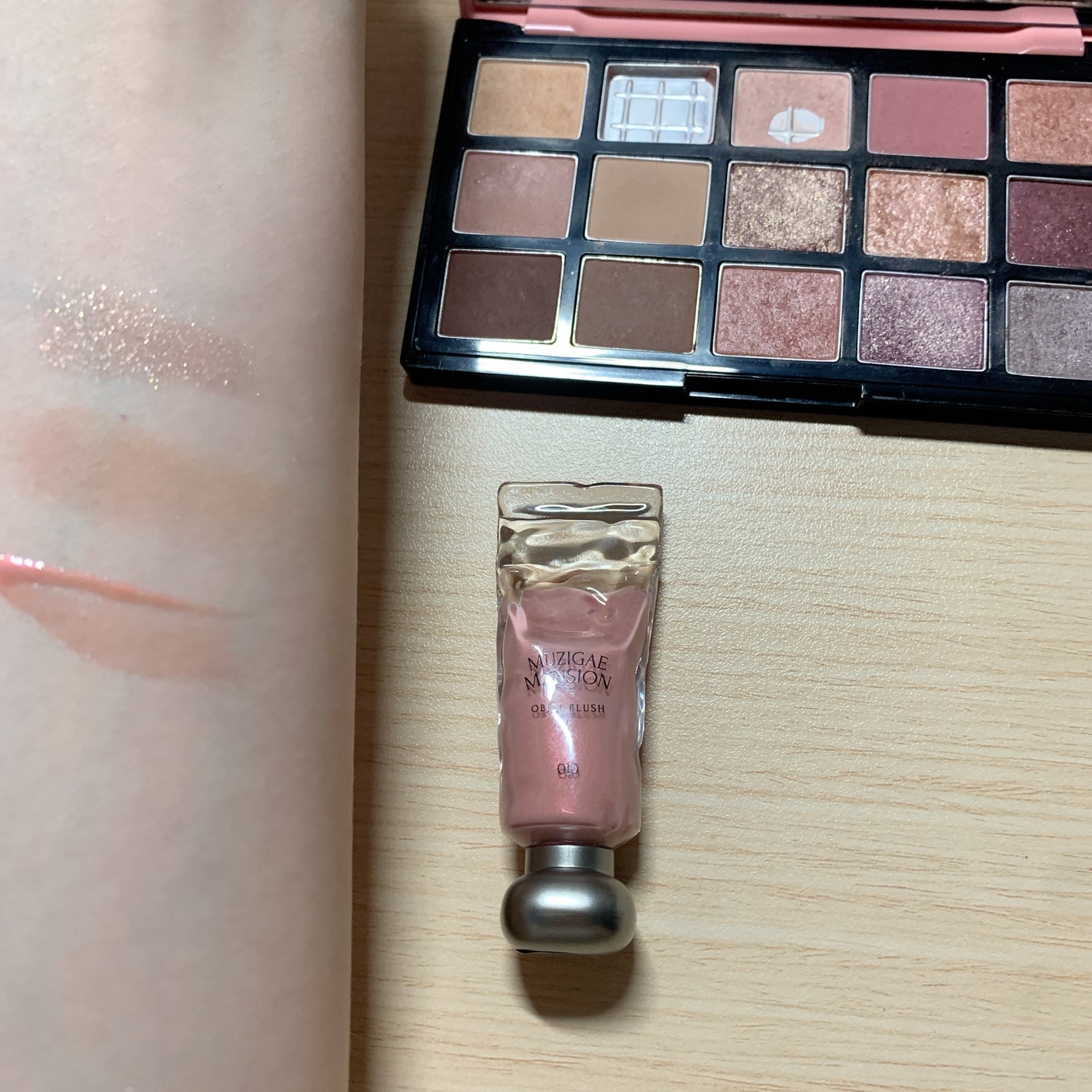 プレイカラーアイパレット ランジェリーバックステージ/ETUDE/アイシャドウパレットを使ったクチコミ(4枚目)