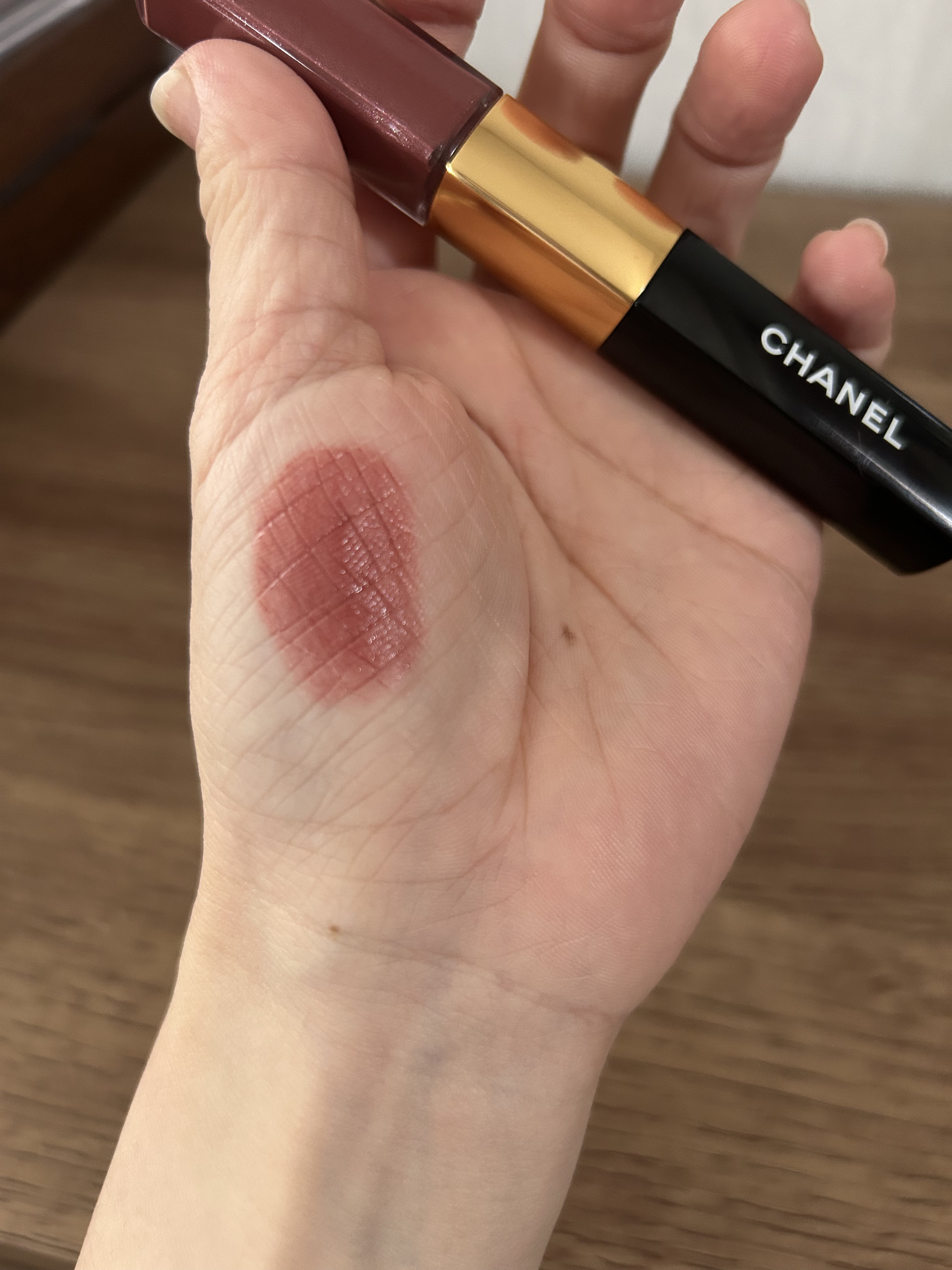ル ルージュ デュオ ウルトラ トゥニュ/CHANEL/口紅を使ったクチコミ（2枚目）