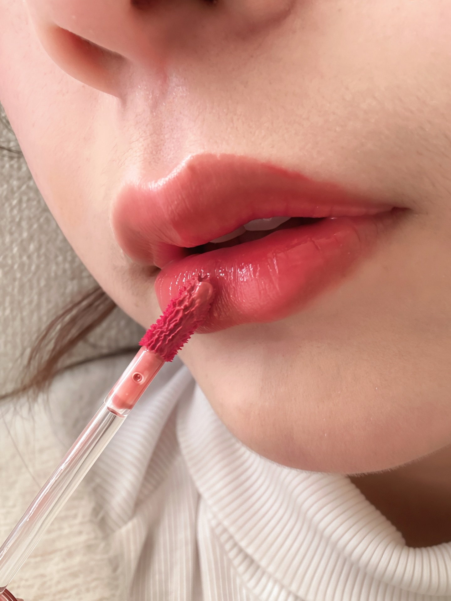 ザ ジューシーラスティングティント 30 ベアマロン/rom&nd/リップティントを使ったクチコミ（2枚目）