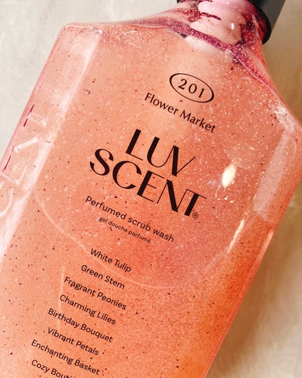 スクラブボディウォッシュ フラワーマーケット ホワイトチューリップ/LUV SCENT/ボディスクラブを使ったクチコミ(1枚目)