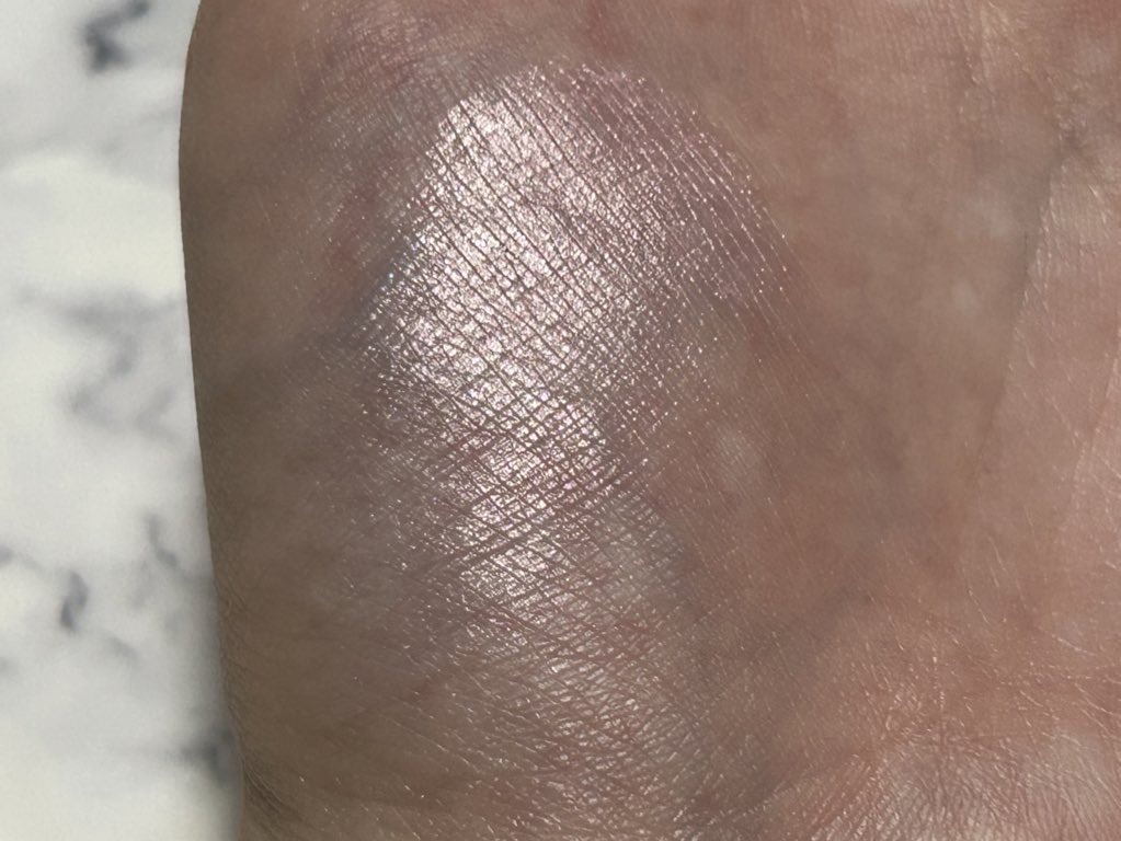 スライドインシングル/rom&nd/単色アイシャドウを使ったクチコミ（1枚目）