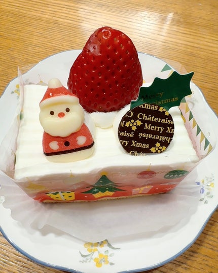 Xmasサンタのプレゼント ショート/シャトレーゼ/その他食品を使ったクチコミ(3枚目)
